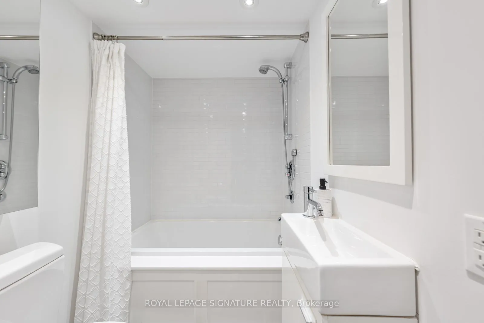 Photo 37 of 163 Langley Avenue, Toronto, North Riverdale — HOMEH