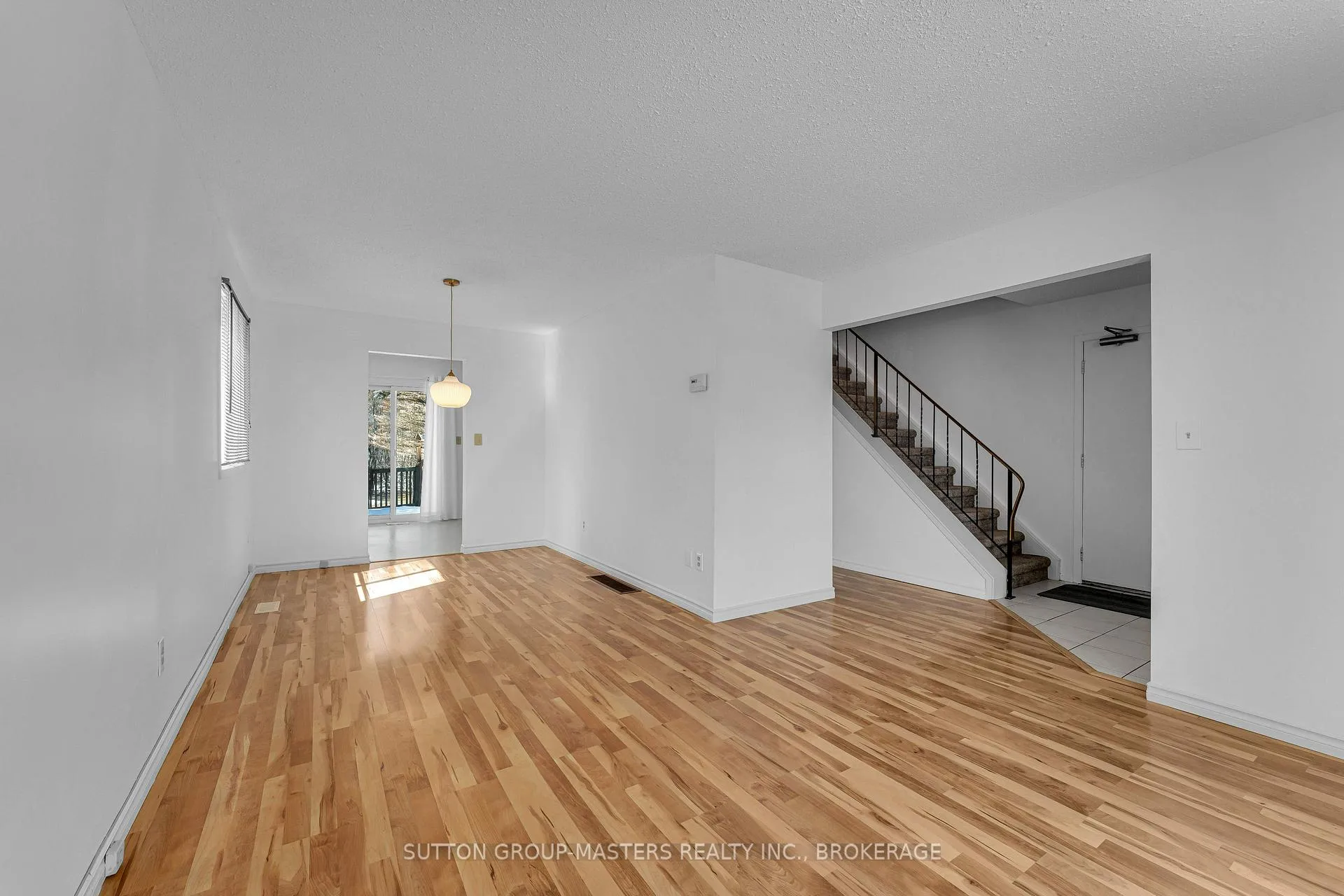 Photo 8 of 734 Cedarwood Drive, Kingston, City Northwest — HOMEH
