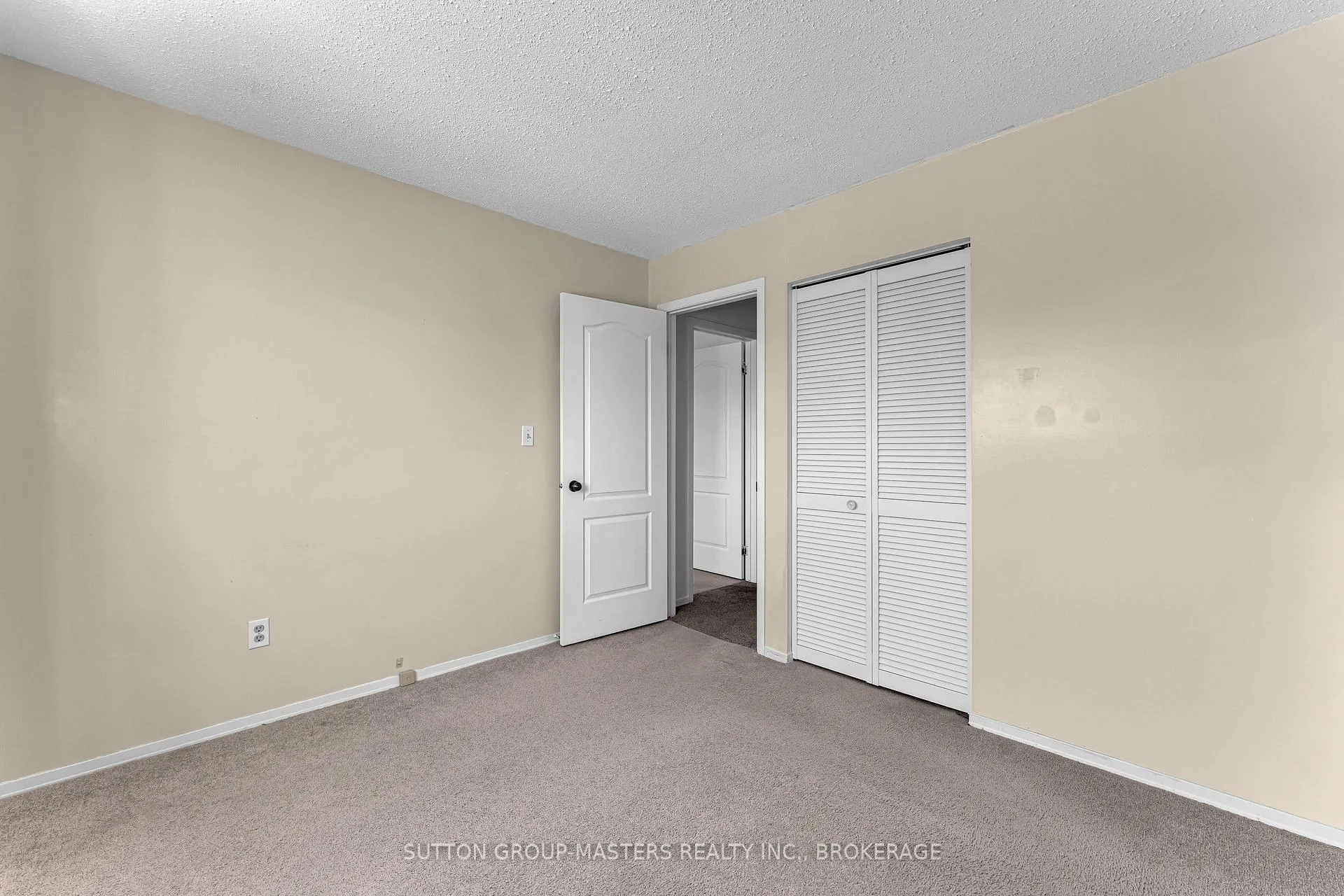 Photo 23 of 734 Cedarwood Drive, Kingston, City Northwest — HOMEH