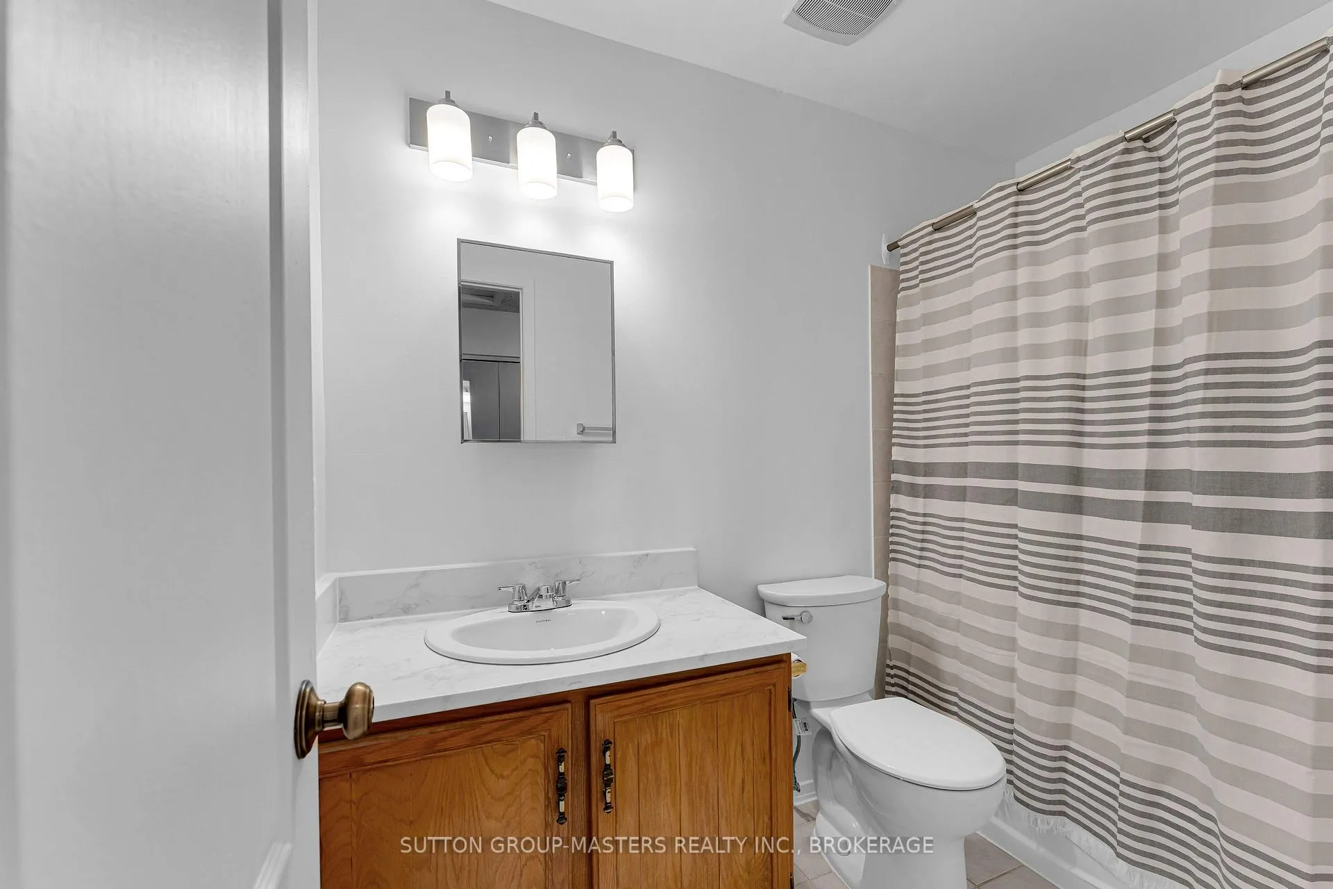 Photo 35 of 734 Cedarwood Drive, Kingston, City Northwest — HOMEH