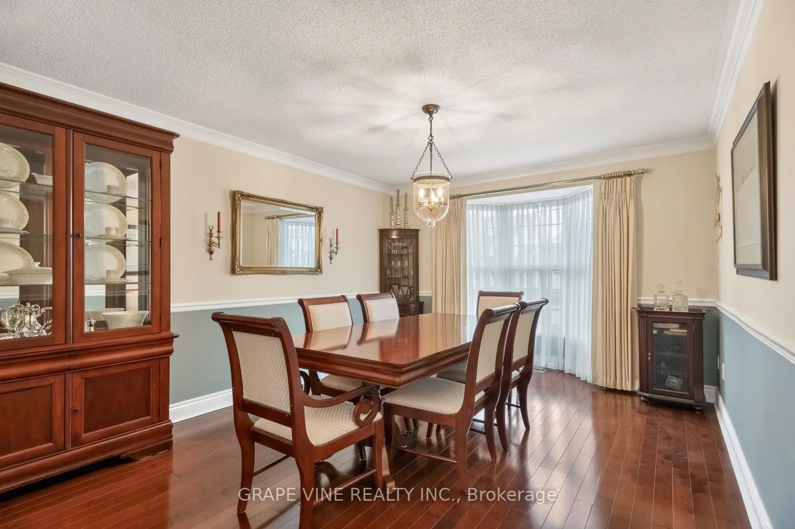 Photo 5 of 28 Delamere Drive, Ottawa, Stittsville (Central) — HOMEH