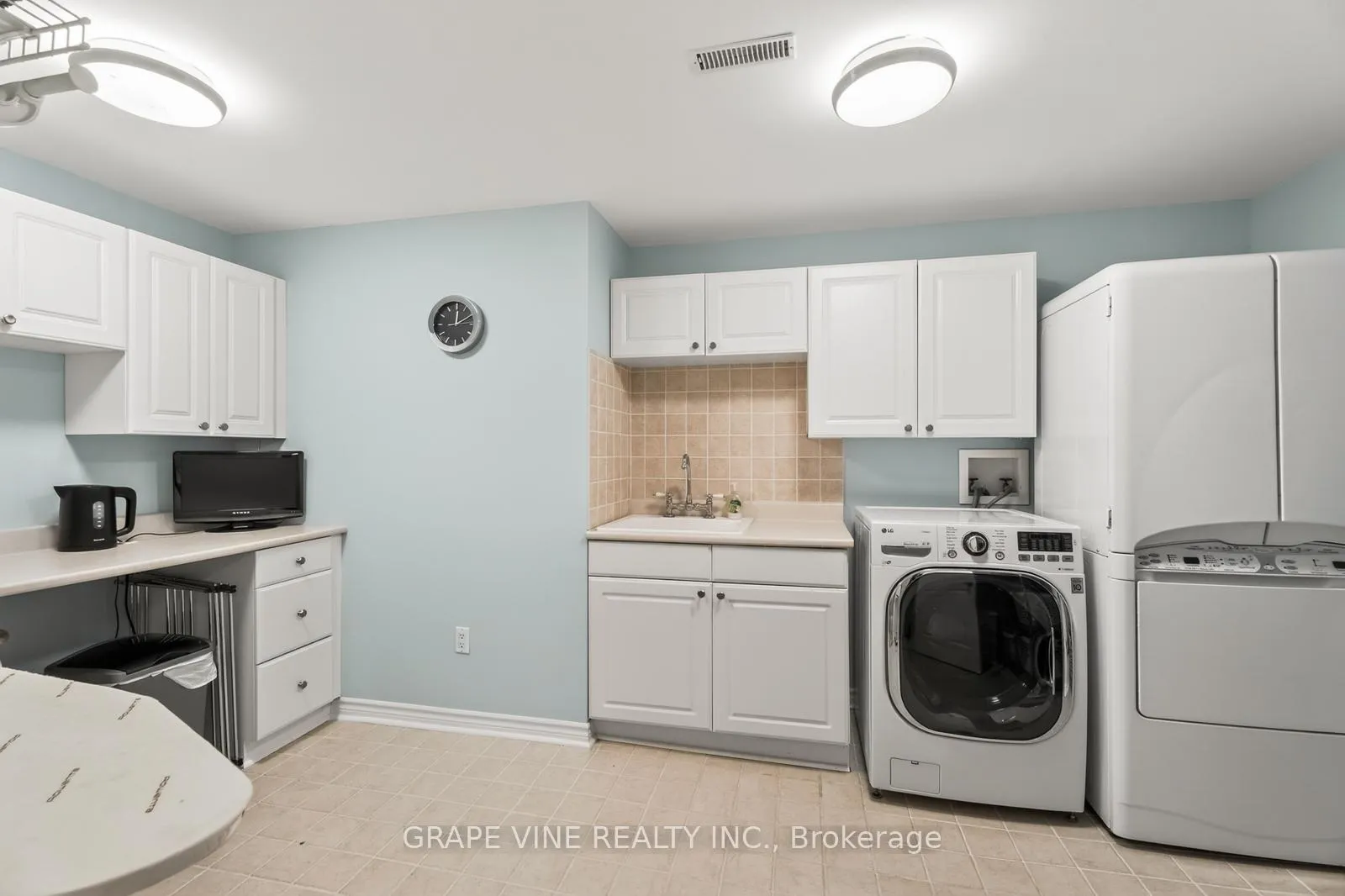 Photo 24 of 28 Delamere Drive, Ottawa, Stittsville (Central) — HOMEH