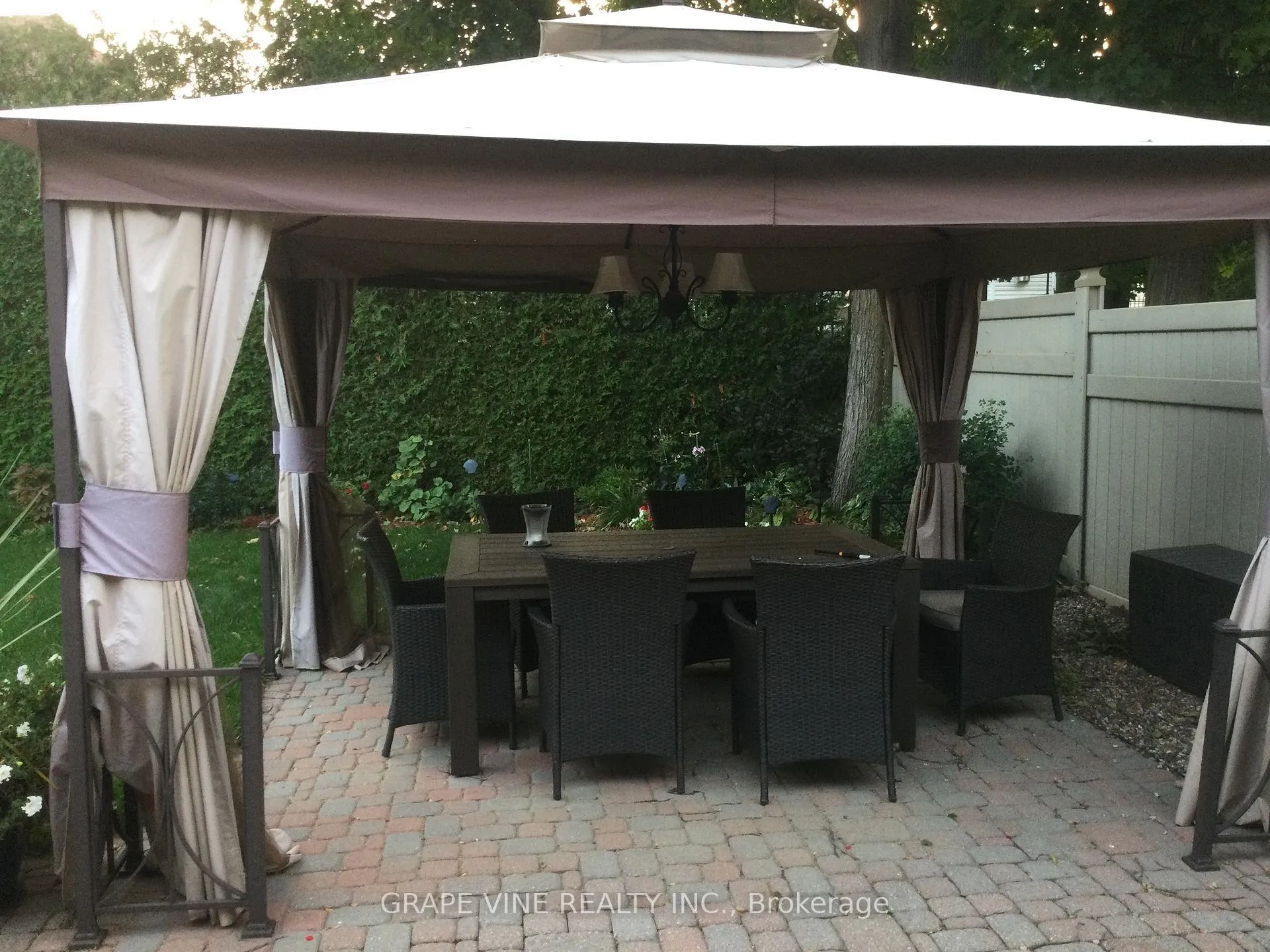 Photo 33 of 28 Delamere Drive, Ottawa, Stittsville (Central) — HOMEH