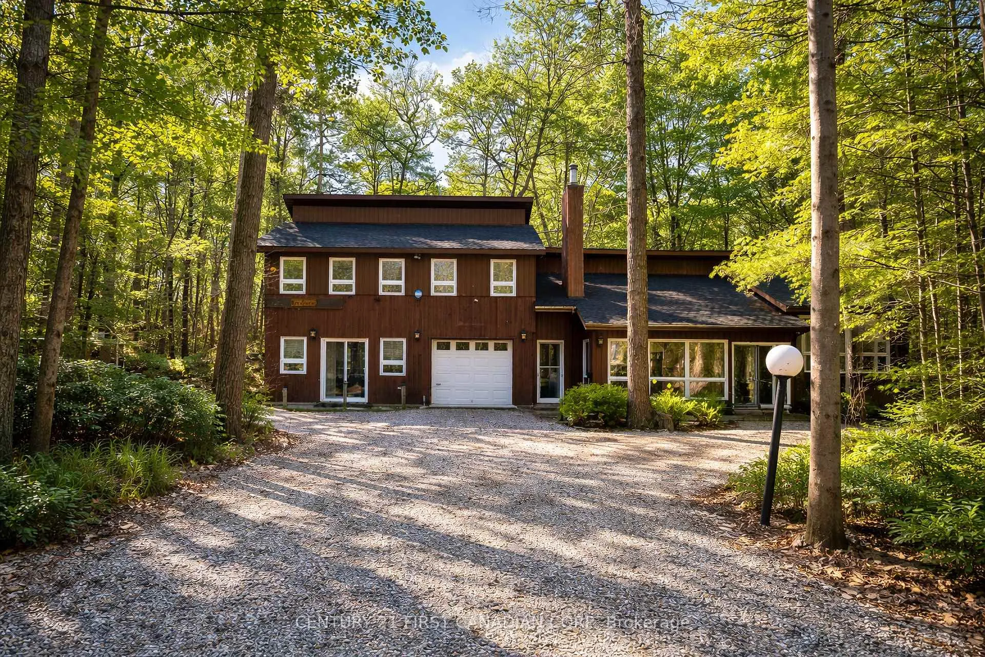 Front of 10277 Grand Oaks Drive