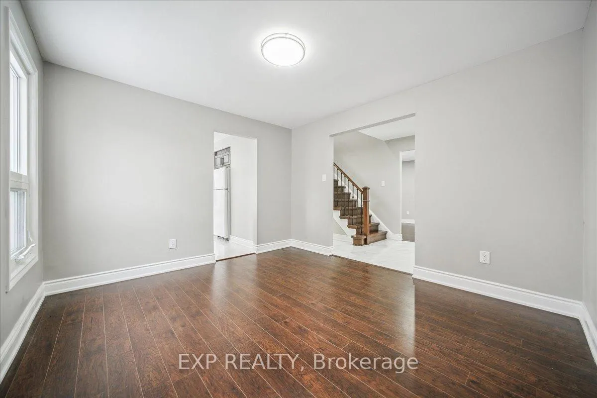 Photo 9 of 44 Newcastle Crescent, Brampton, Westgate — HOMEH