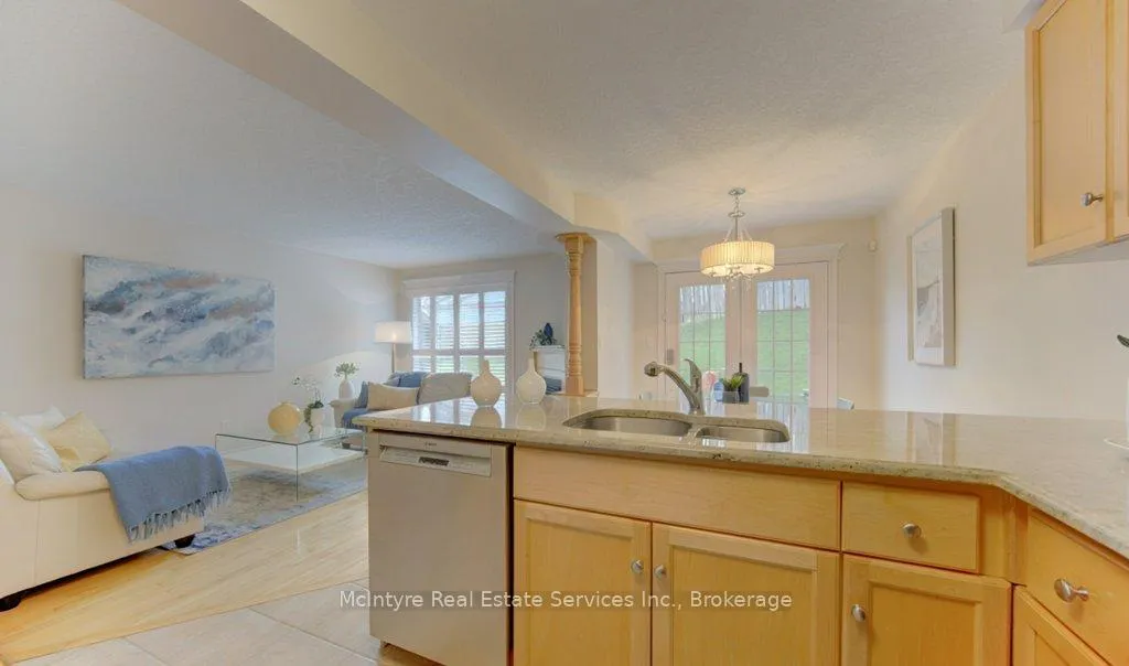 Photo 16 of 28 Wisteria Court, Waterloo — HOMEH