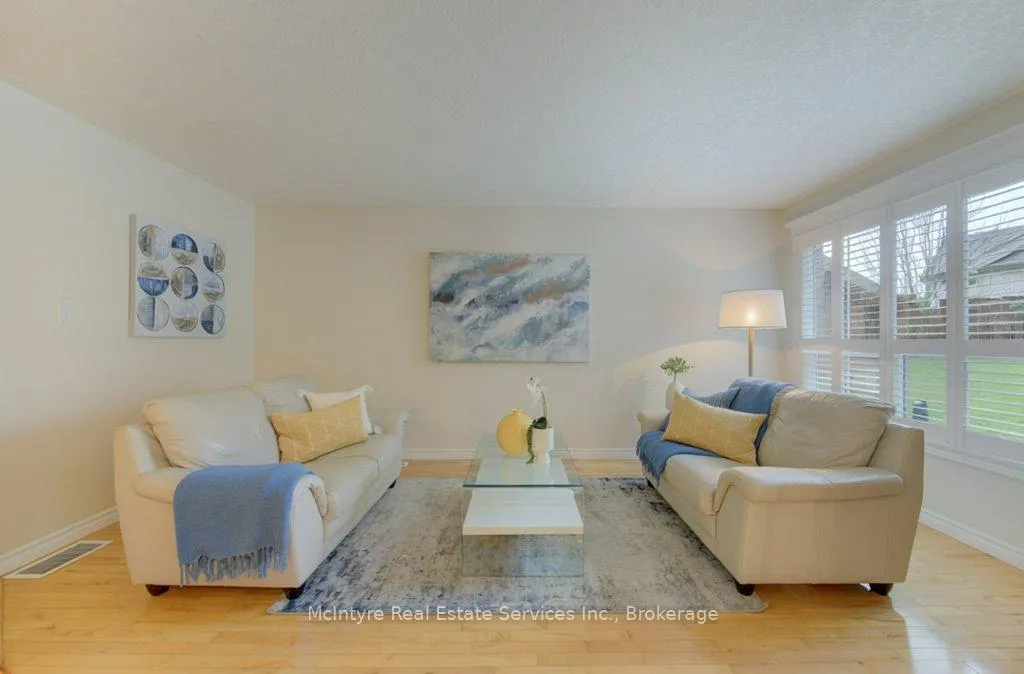 Photo 21 of 28 Wisteria Court, Waterloo — HOMEH