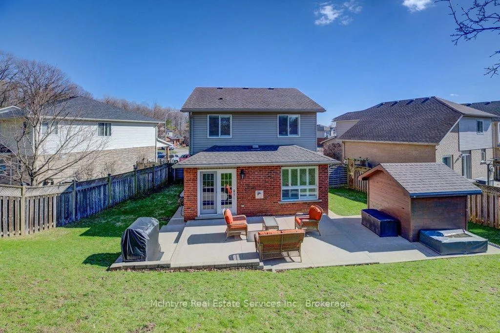 Photo 47 of 28 Wisteria Court, Waterloo — HOMEH