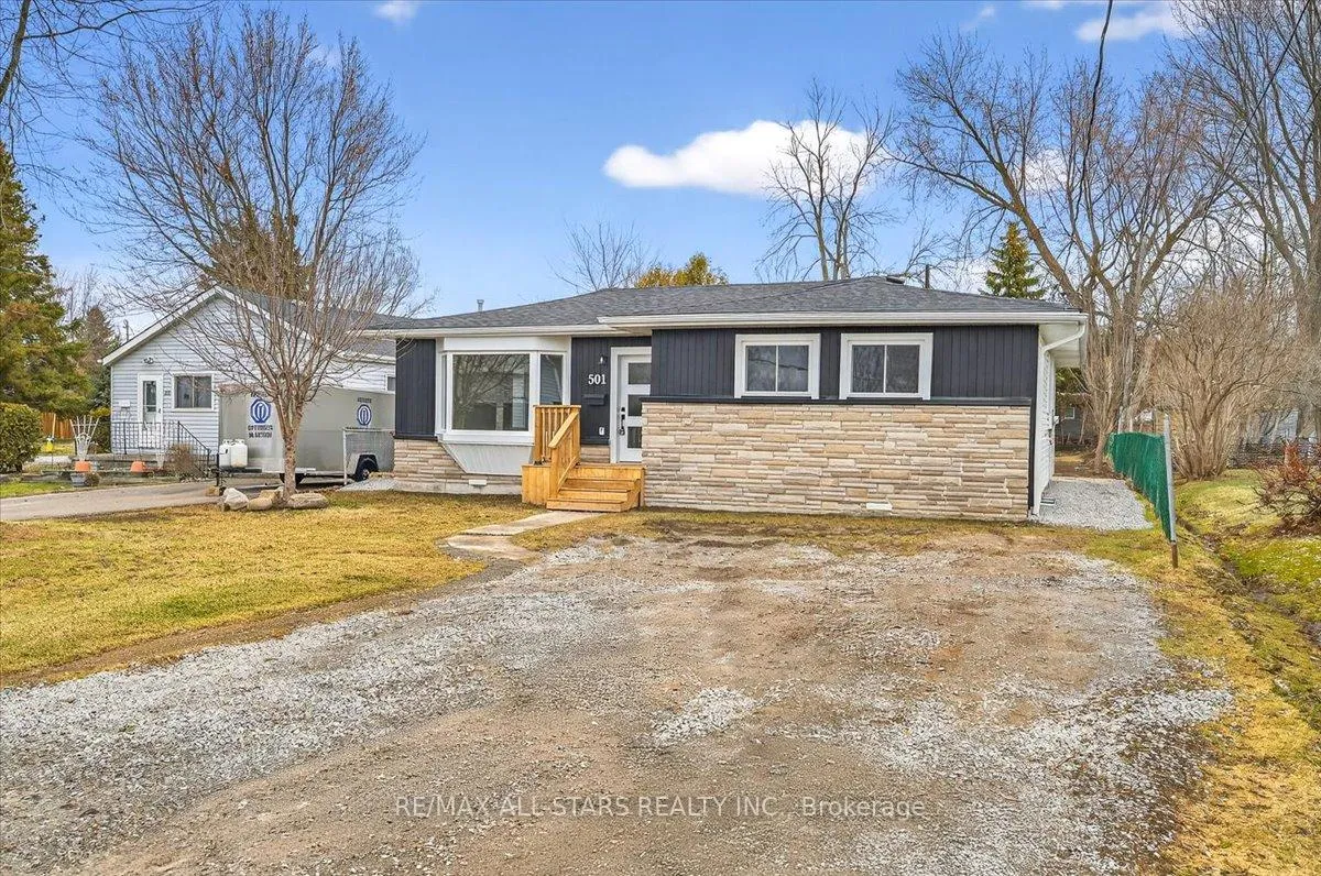 Photo 2 of 501 Lake Drive S, Georgina, Keswick South — HOMEH