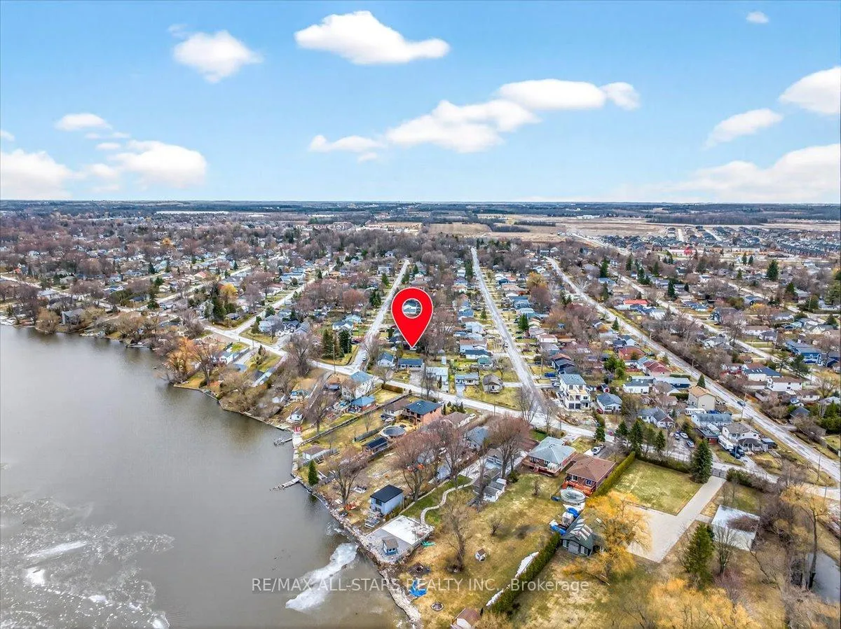Photo 3 of 501 Lake Drive S, Georgina, Keswick South — HOMEH