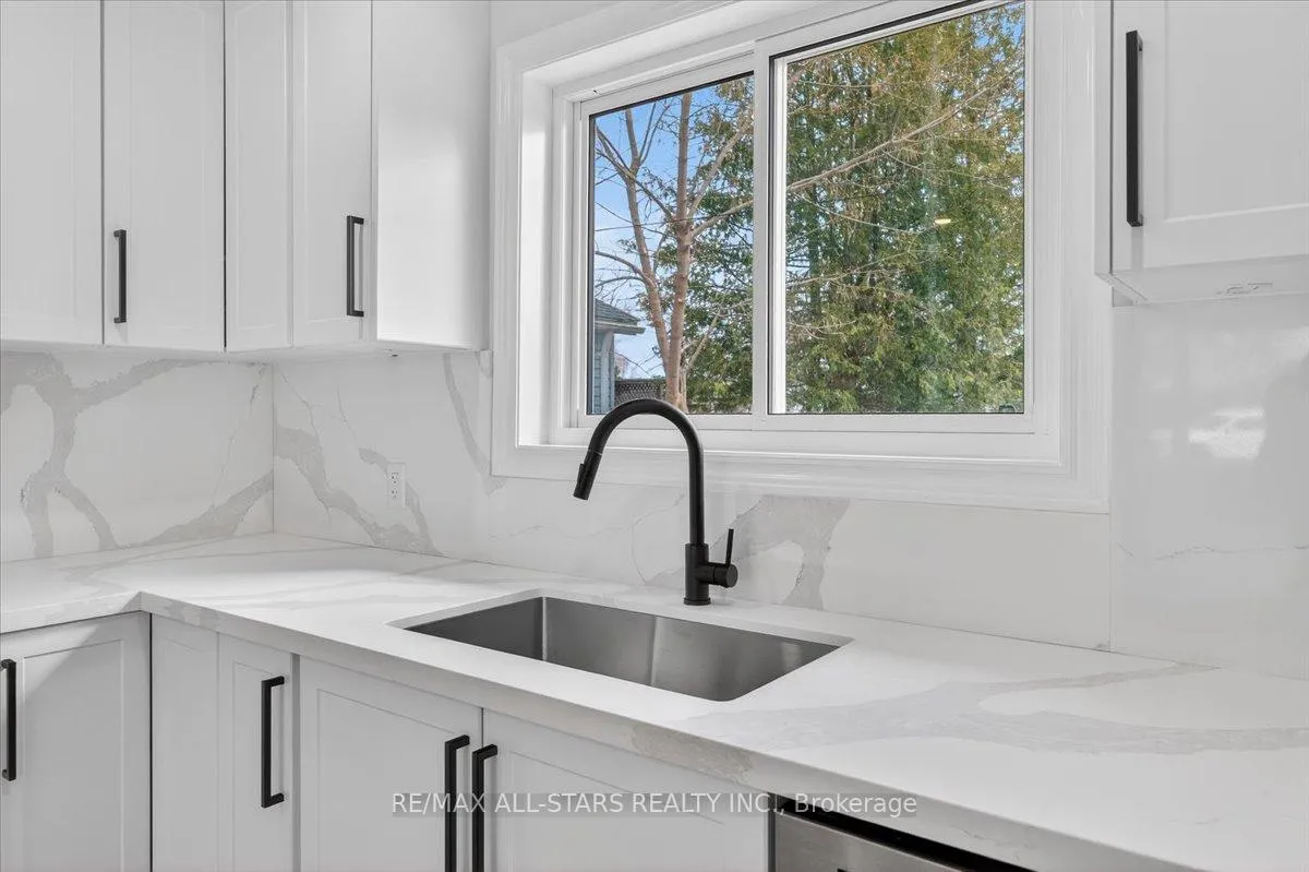Photo 30 of 501 Lake Drive S, Georgina, Keswick South — HOMEH