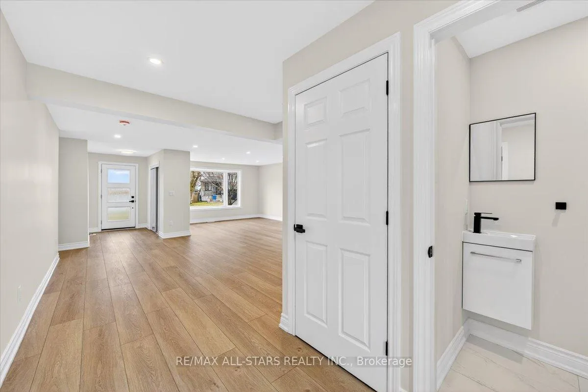 Photo 36 of 501 Lake Drive S, Georgina, Keswick South — HOMEH