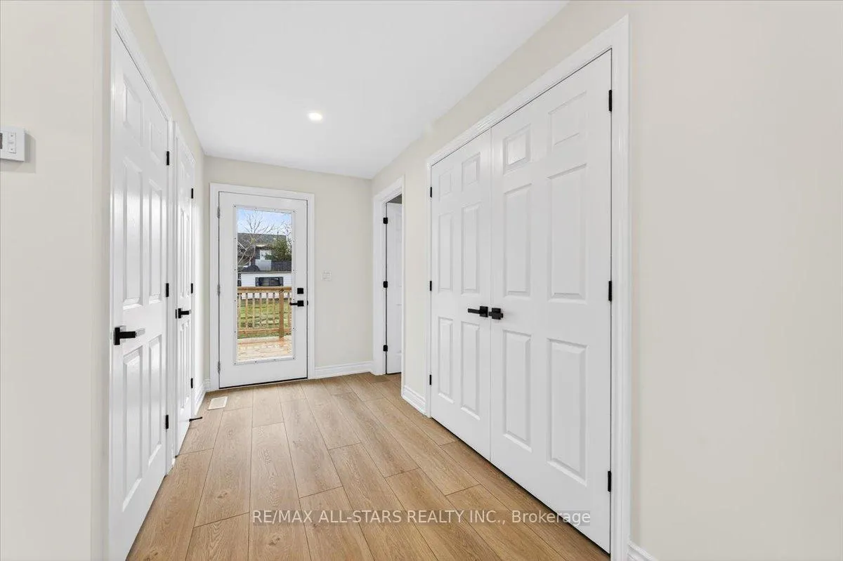 Photo 38 of 501 Lake Drive S, Georgina, Keswick South — HOMEH