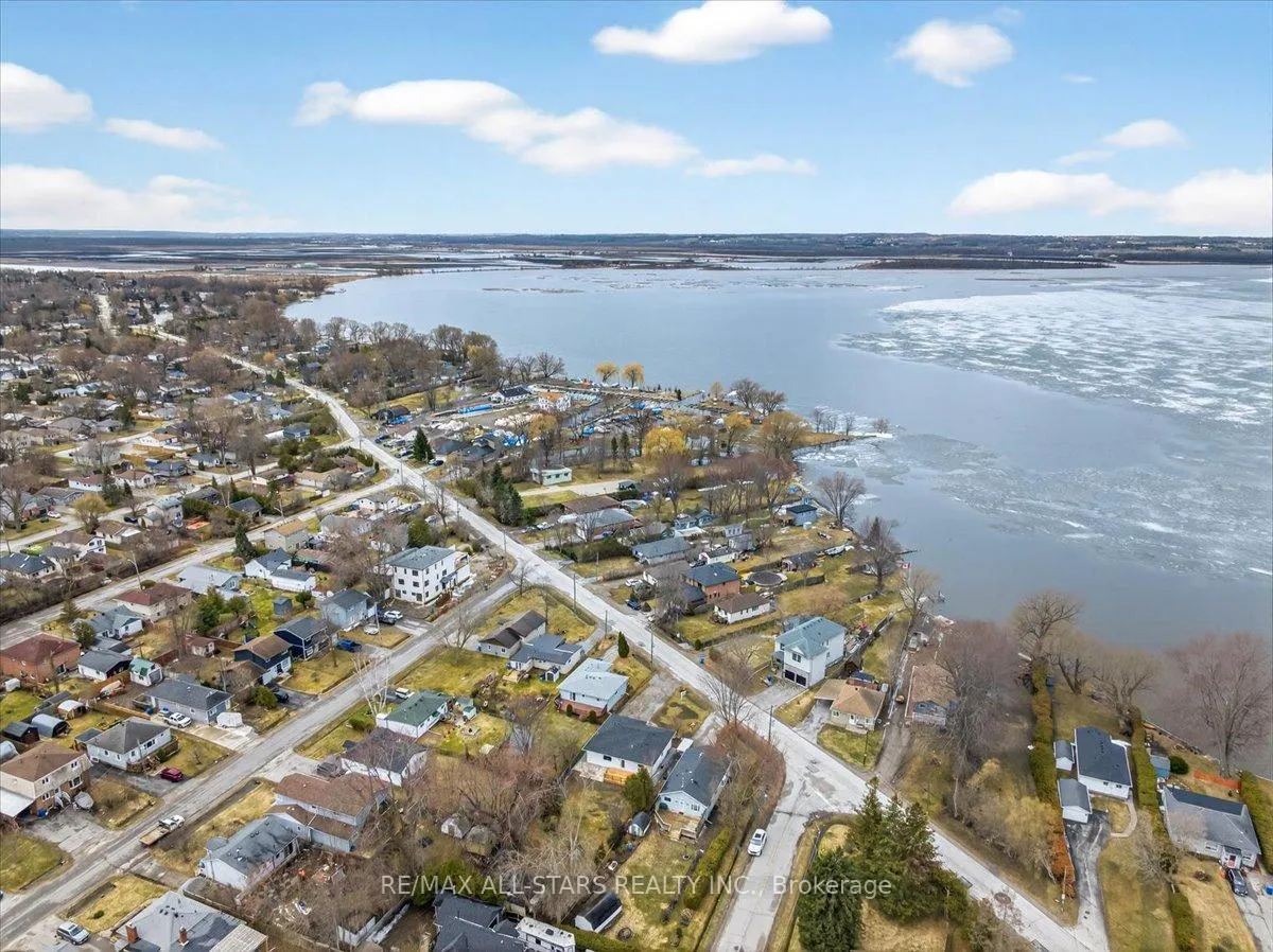 Photo 46 of 501 Lake Drive S, Georgina, Keswick South — HOMEH