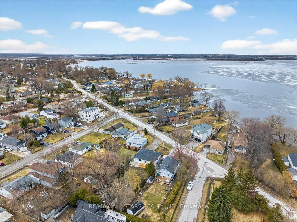 Photo 49 of 501 Lake Drive S, Georgina, Keswick South — HOMEH