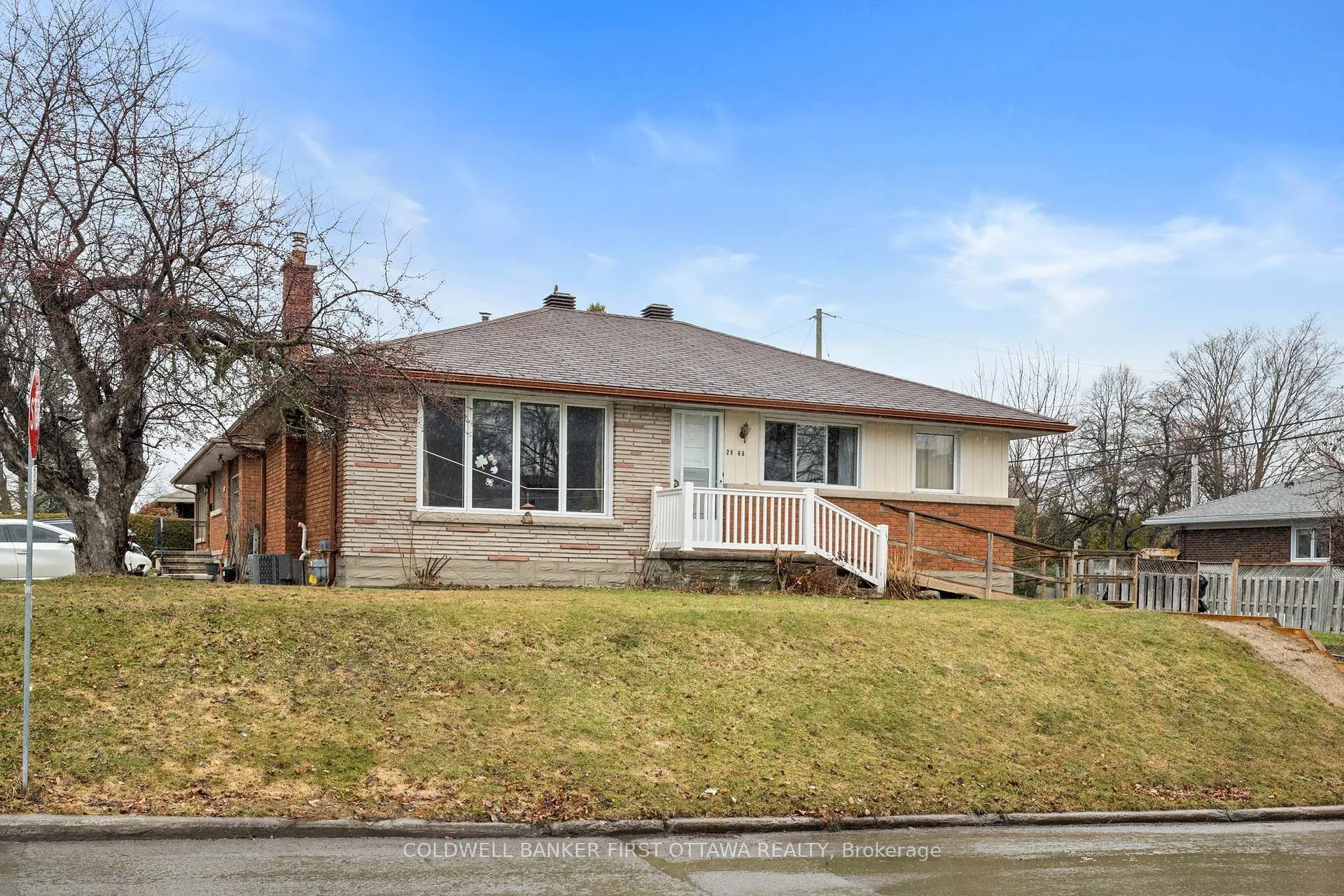 Photo 5 of 2066 Saunderson Drive, Ottawa, Elmvale Acres — HOMEH