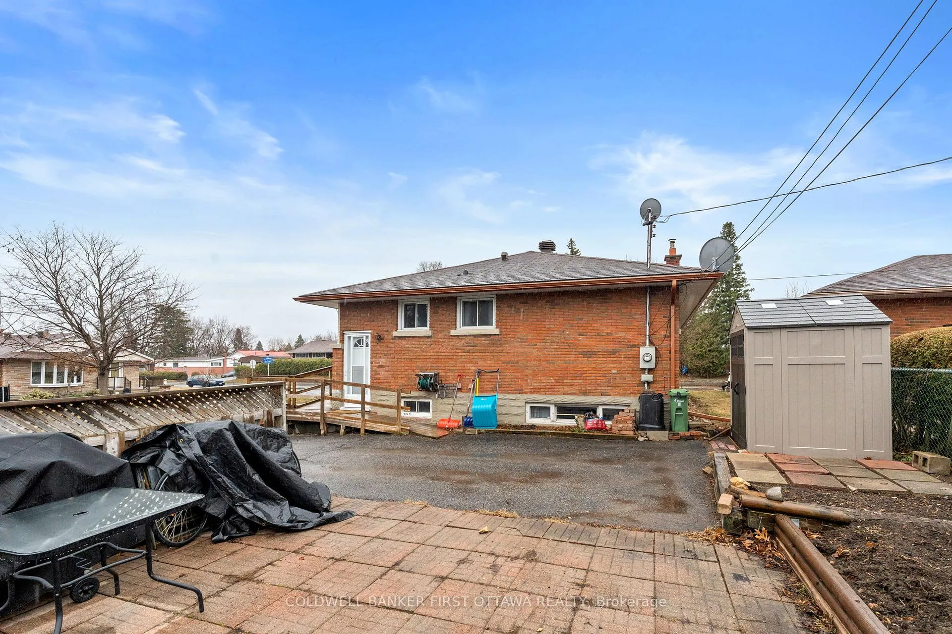 Photo 31 of 2066 Saunderson Drive, Ottawa, Elmvale Acres — HOMEH