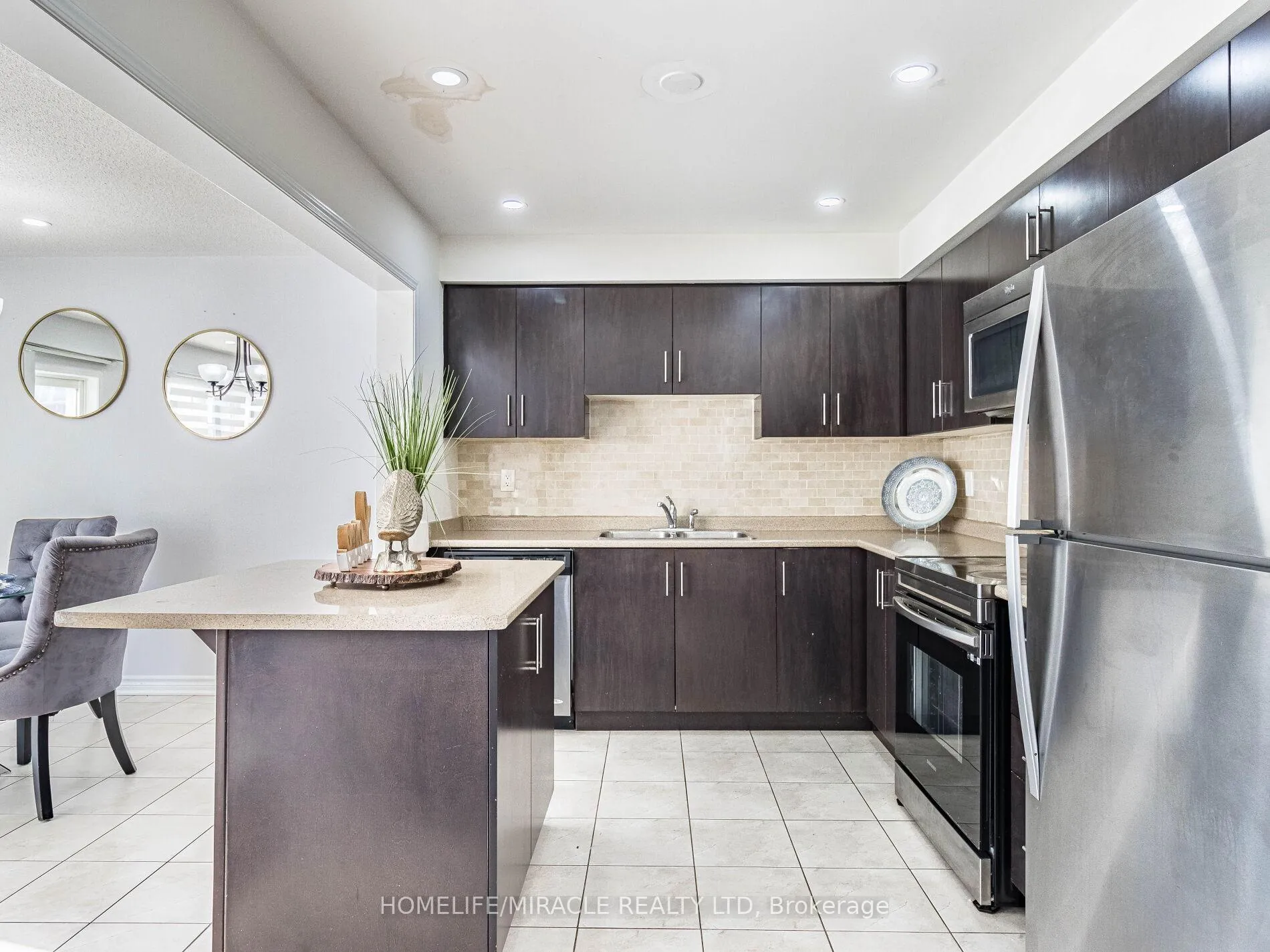 Photo 9 of 229 Remembrance Road, Brampton, Northwest Brampton — HOMEH