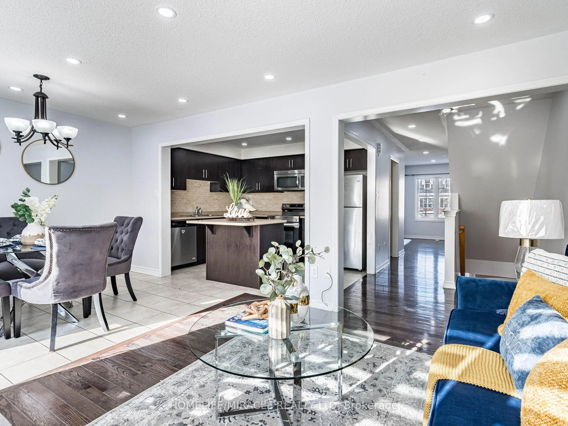 Photo 17 of 229 Remembrance Road, Brampton, Northwest Brampton — HOMEH