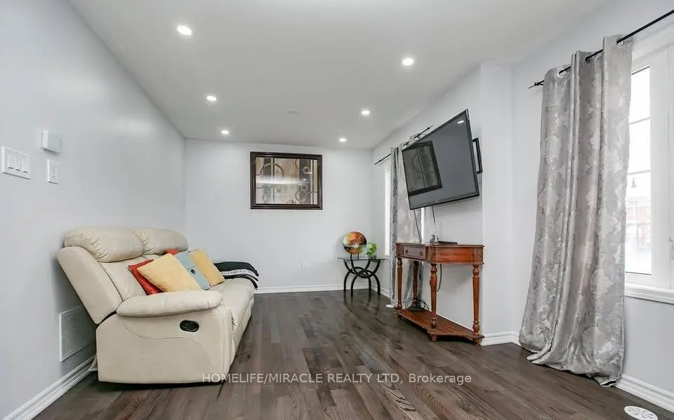 Photo 41 of 229 Remembrance Road, Brampton, Northwest Brampton — HOMEH