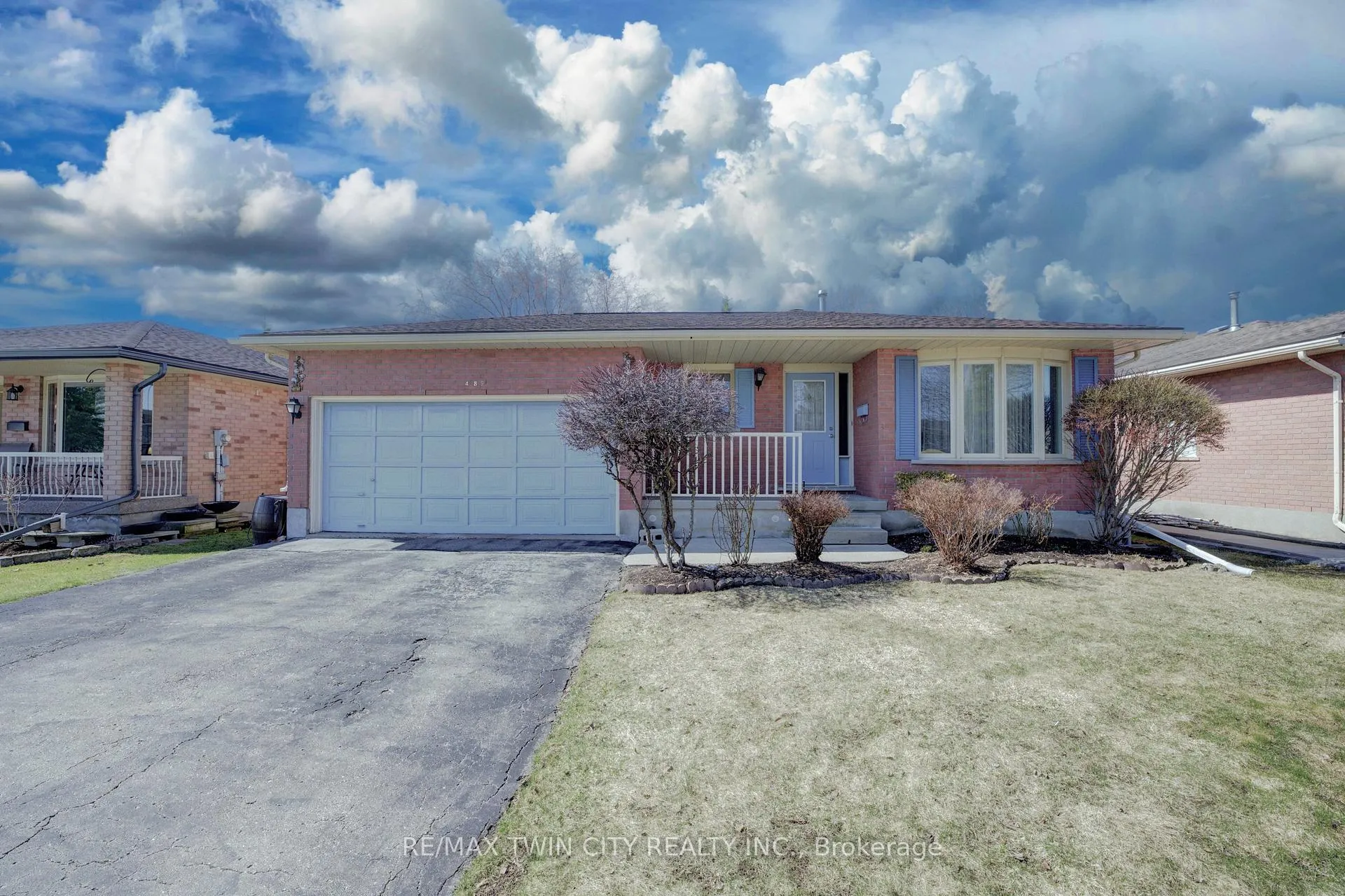 Photo 1 of 489 Northlake Drive, Waterloo — HOMEH