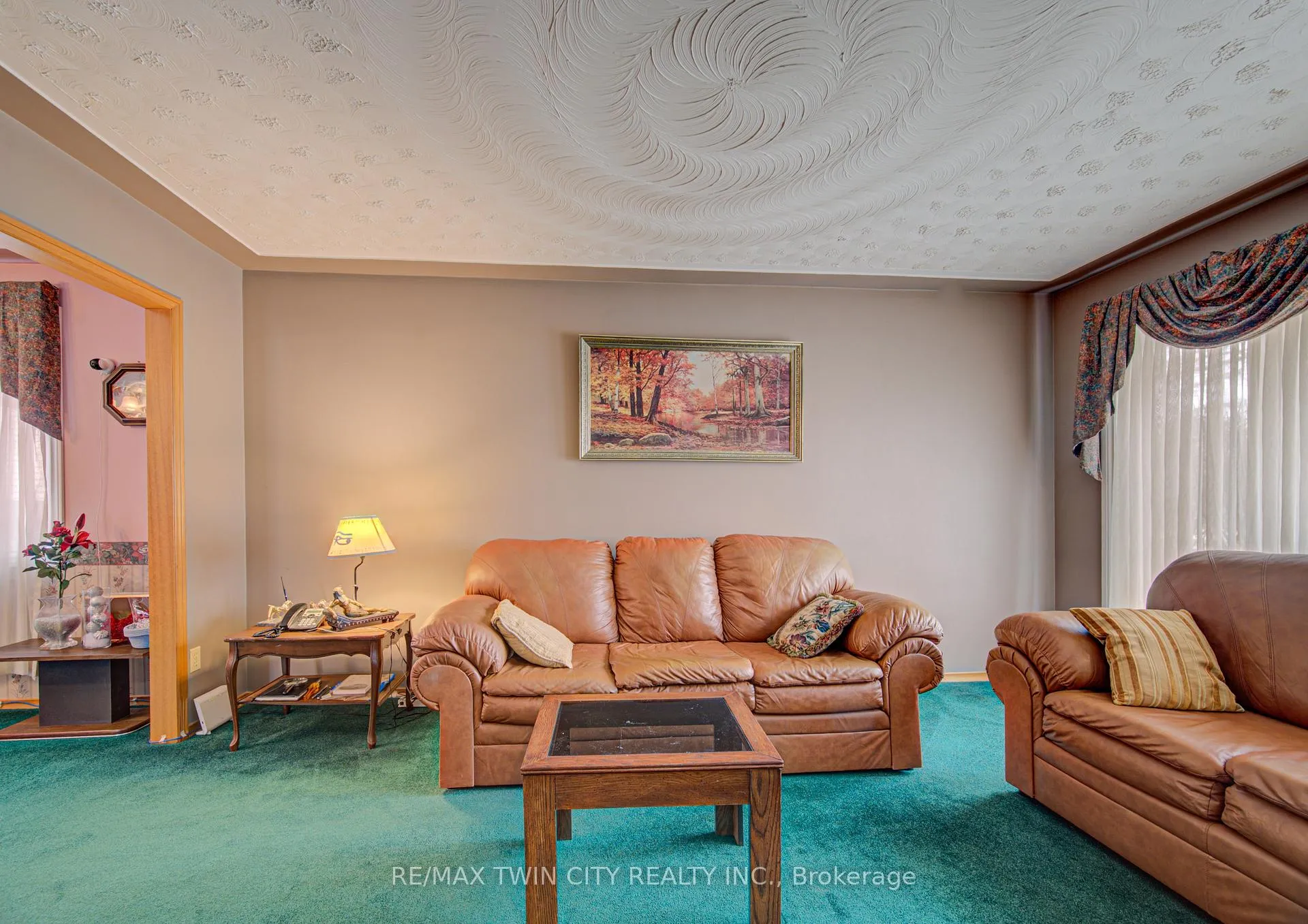 Photo 7 of 489 Northlake Drive, Waterloo — HOMEH