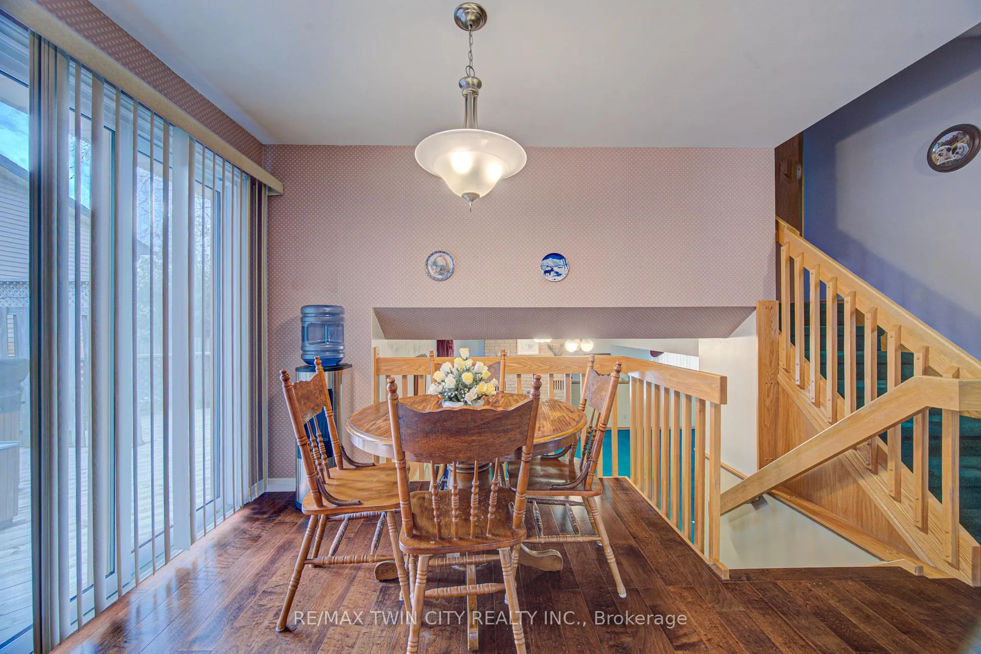 Photo 13 of 489 Northlake Drive, Waterloo — HOMEH