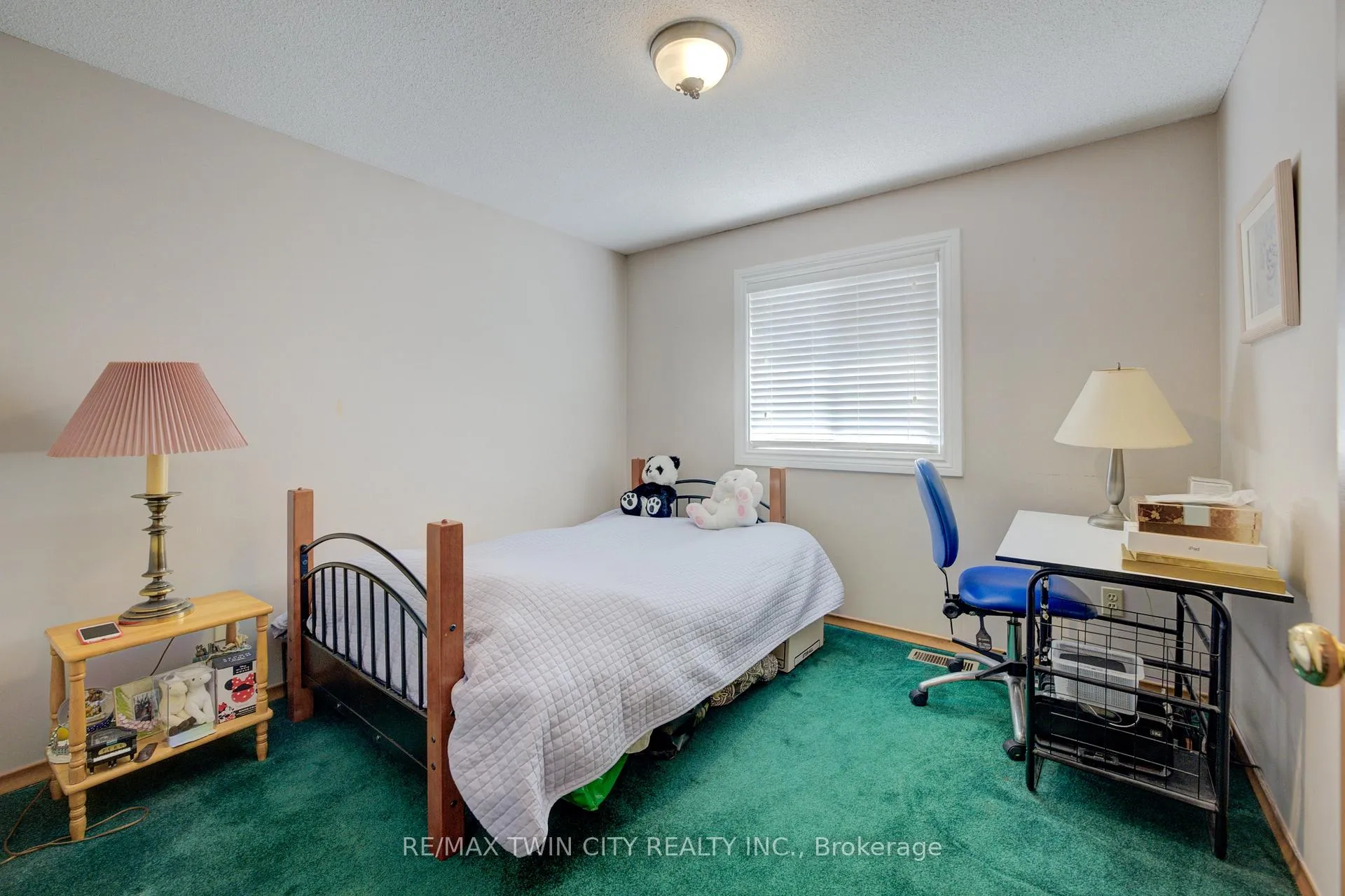Photo 21 of 489 Northlake Drive, Waterloo — HOMEH