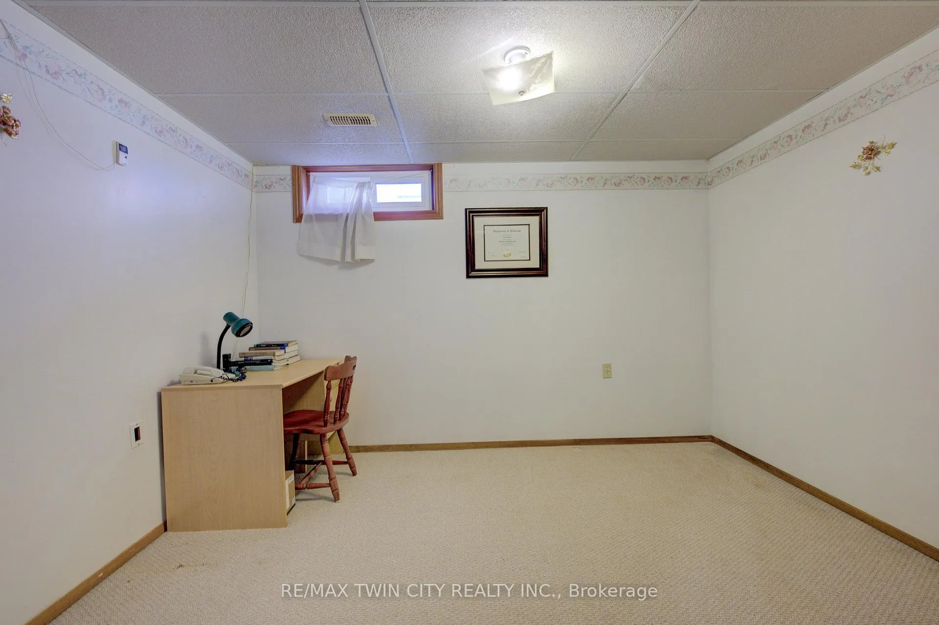 Photo 32 of 489 Northlake Drive, Waterloo — HOMEH