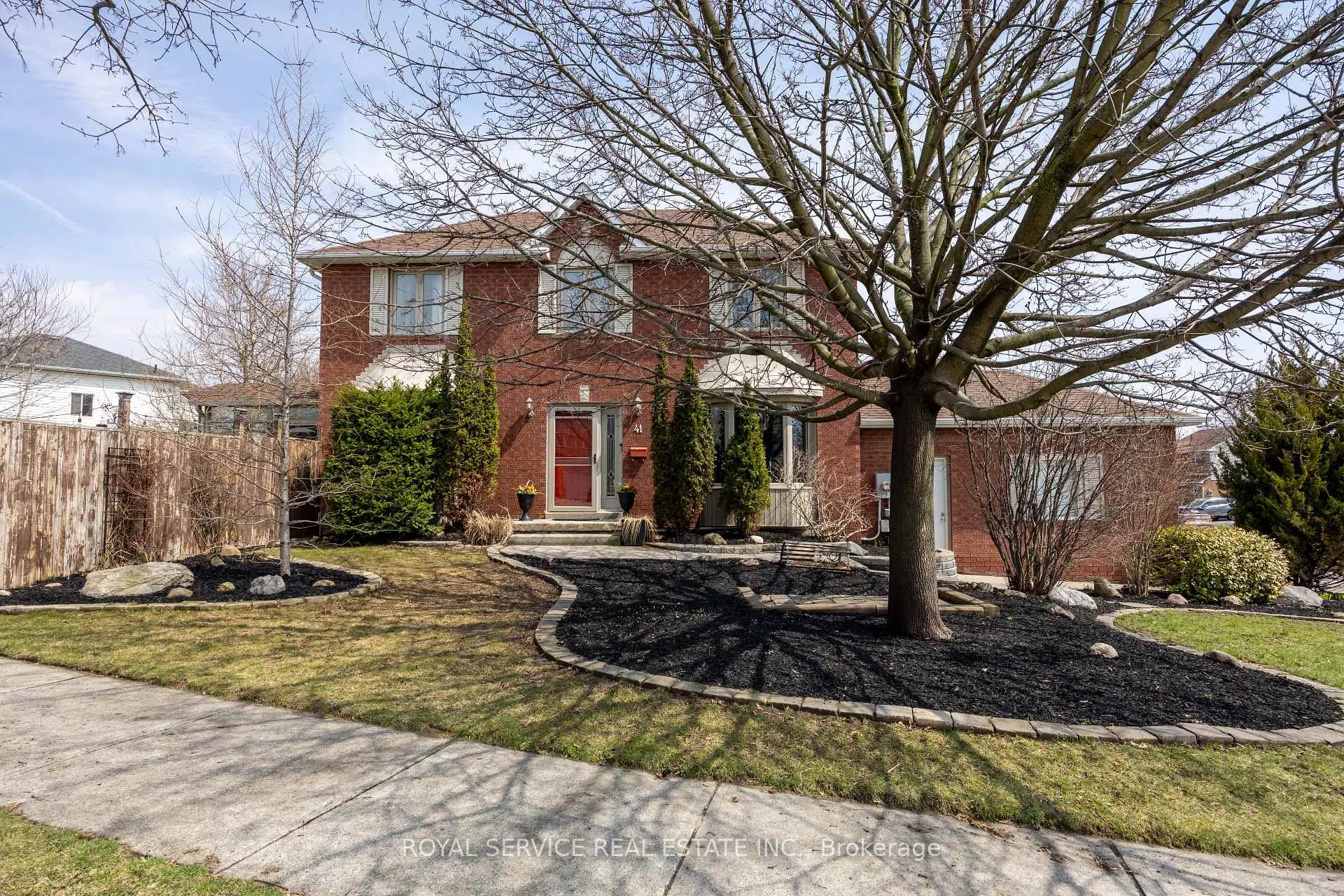 Photo 1 of 41 Apple Blossom Boulevard, Clarington, Bowmanville — HOMEH