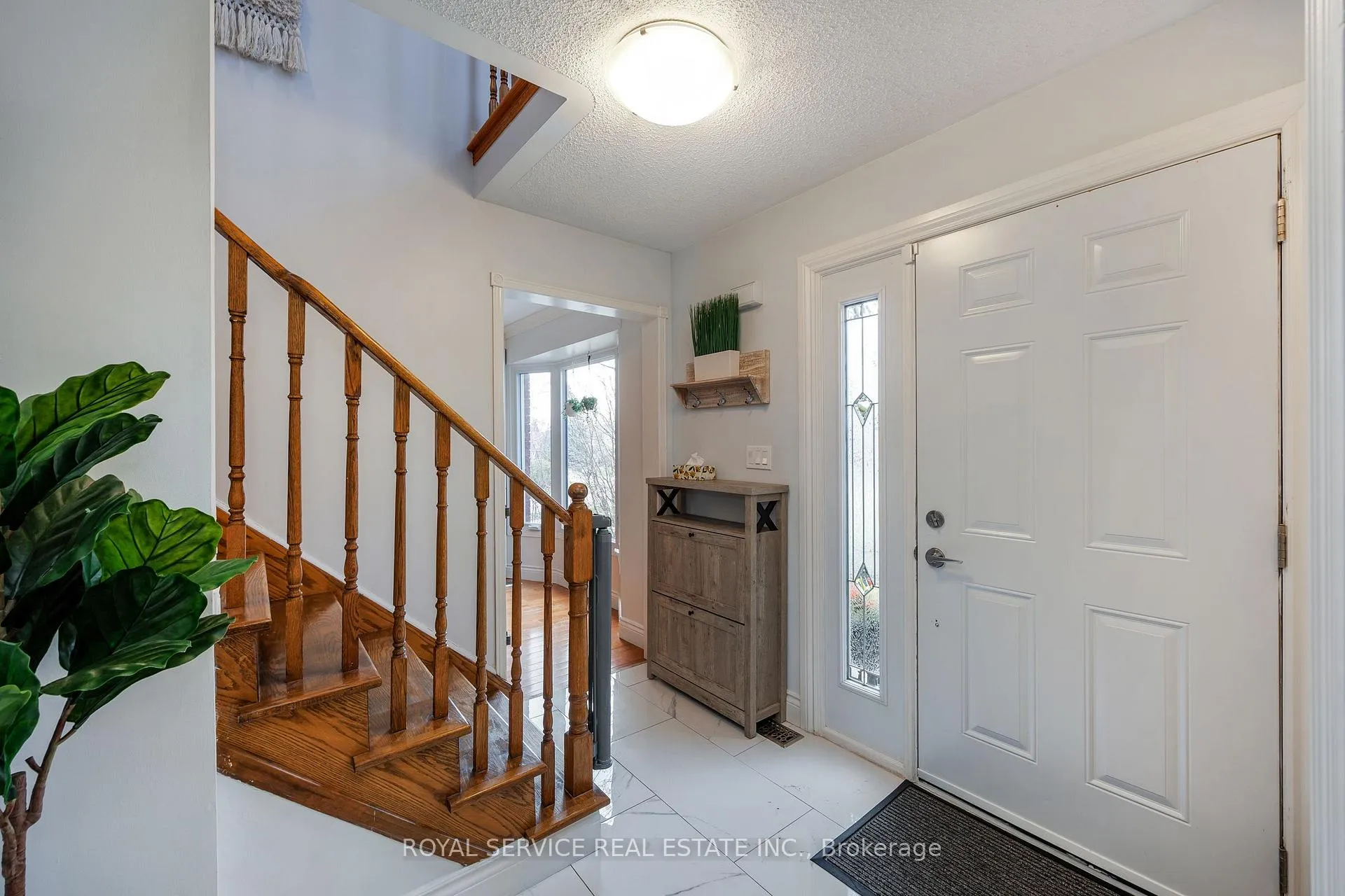Photo 6 of 41 Apple Blossom Boulevard, Clarington, Bowmanville — HOMEH