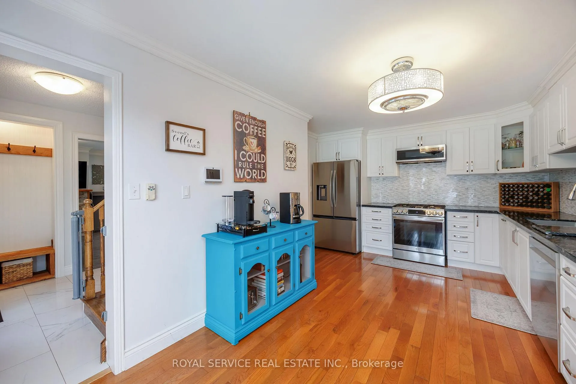 Photo 10 of 41 Apple Blossom Boulevard, Clarington, Bowmanville — HOMEH