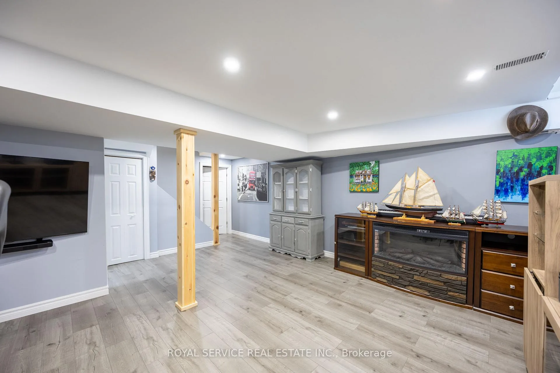 Photo 31 of 41 Apple Blossom Boulevard, Clarington, Bowmanville — HOMEH