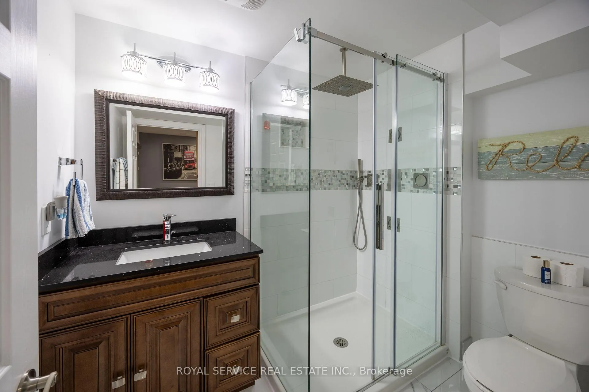 Photo 32 of 41 Apple Blossom Boulevard, Clarington, Bowmanville — HOMEH