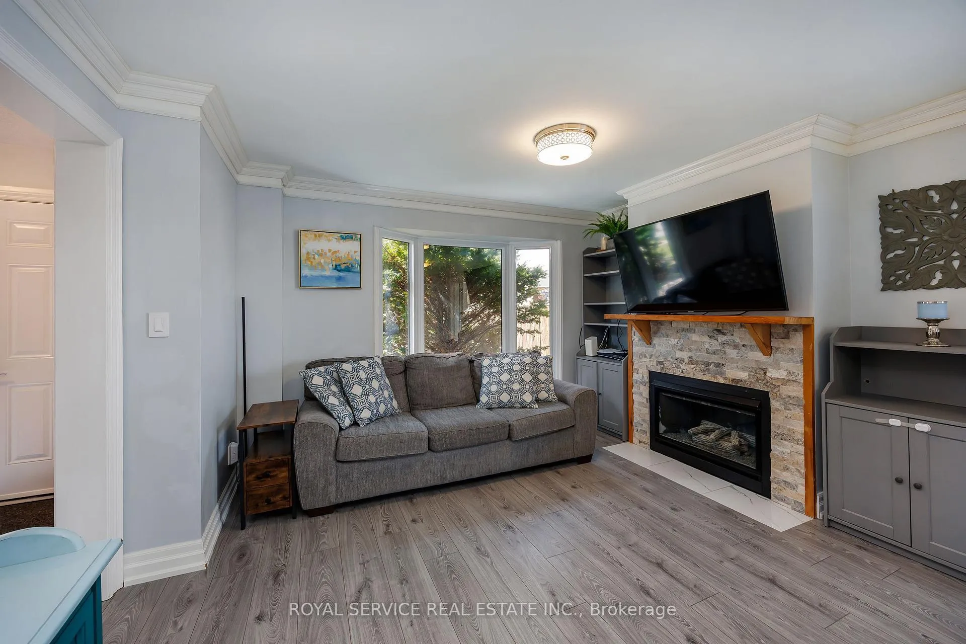 Photo 33 of 41 Apple Blossom Boulevard, Clarington, Bowmanville — HOMEH