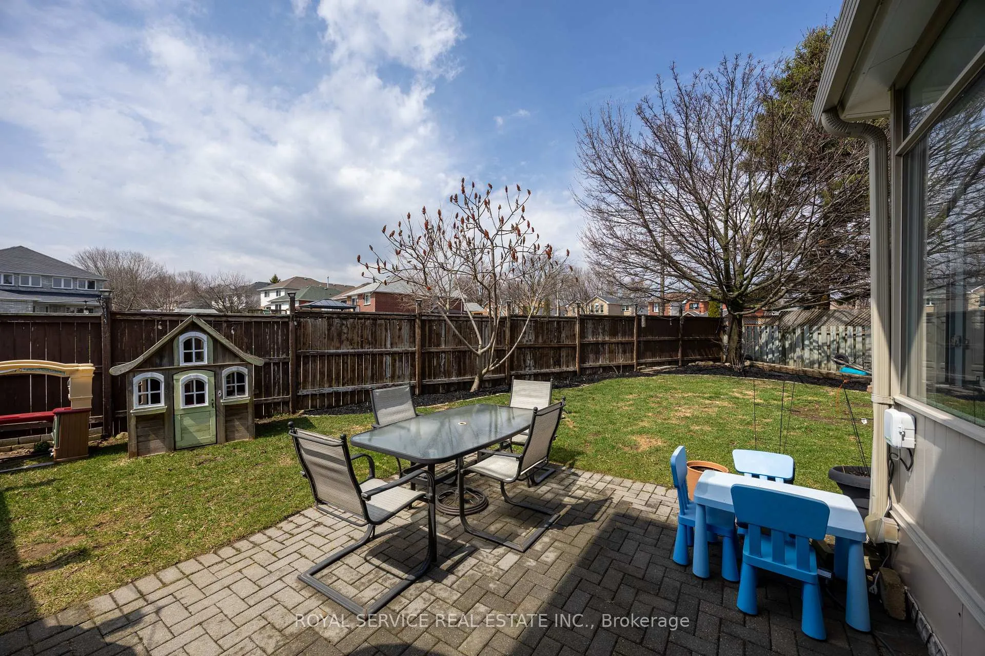 Photo 43 of 41 Apple Blossom Boulevard, Clarington, Bowmanville — HOMEH