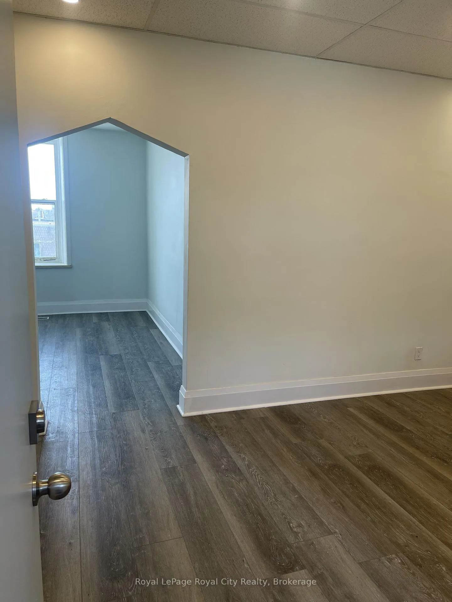 Photo 10 of Unit Unit 6, 21 Gordon Street, Guelph, Downtown — HOMEH