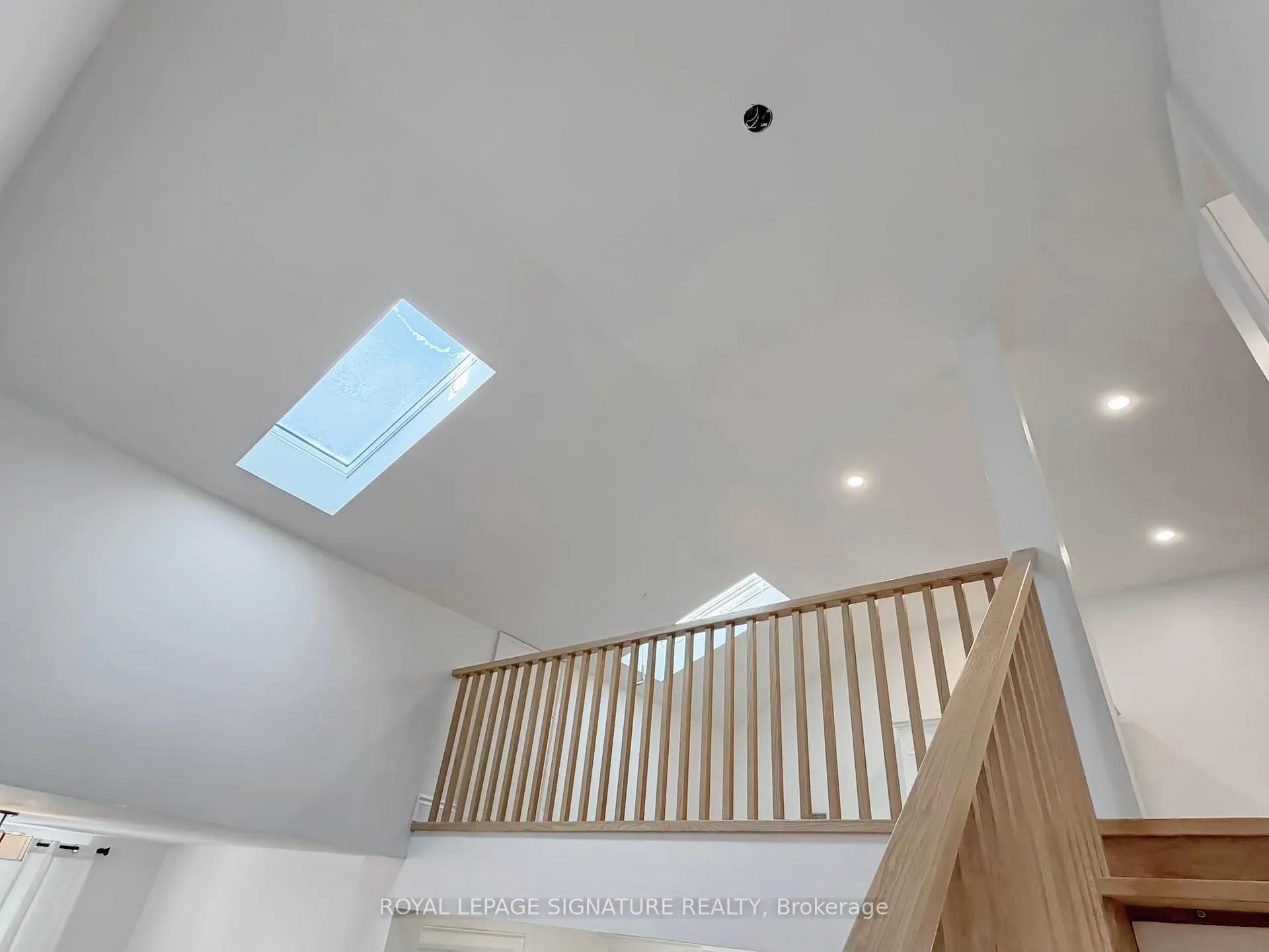 Photo 12 of Unit Upper, 117 Westmount Avenue, Toronto, Corso Italia-Davenport — HOMEH