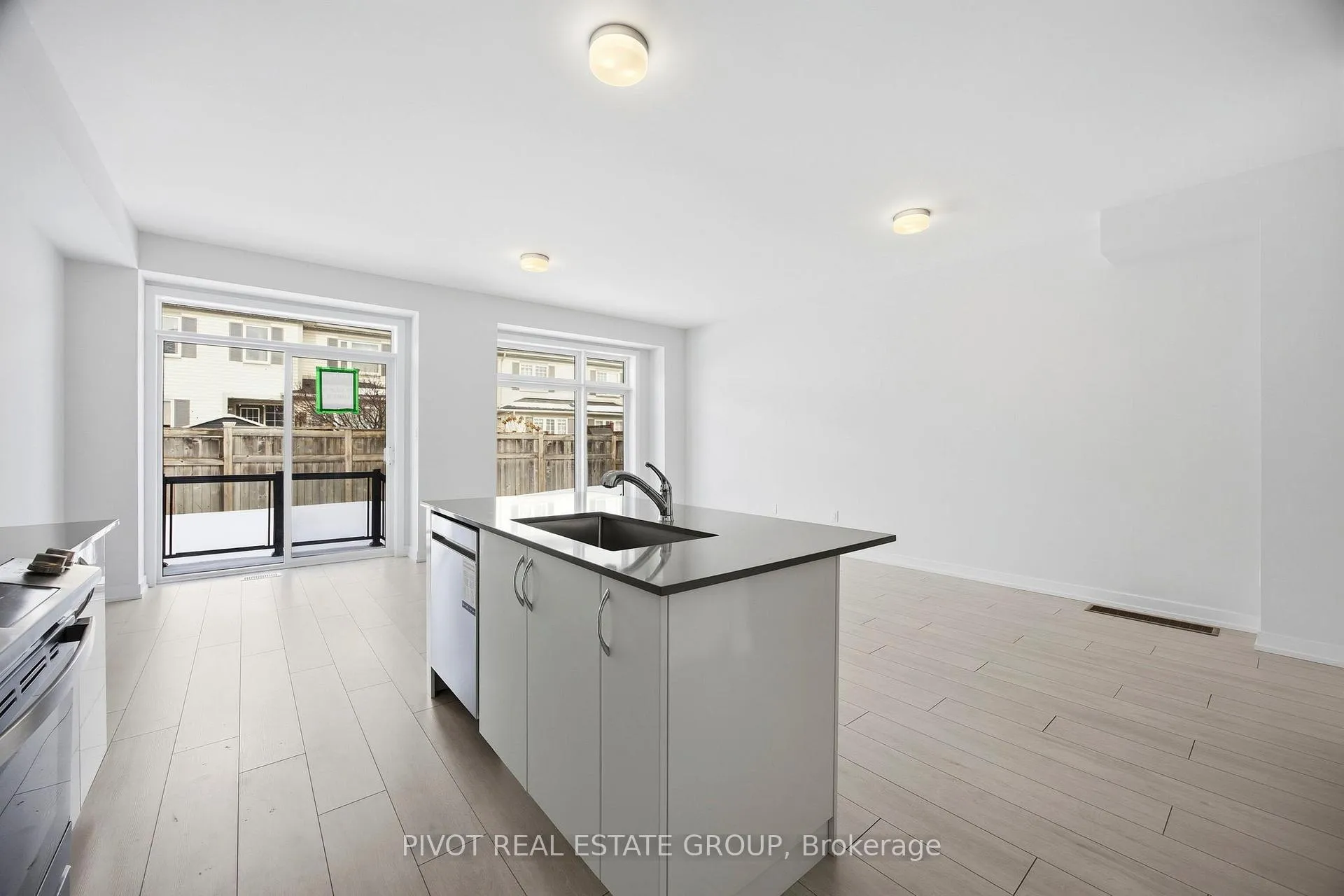 Photo 16 of 16 Observatory Way, Whitby, Brooklin — HOMEH