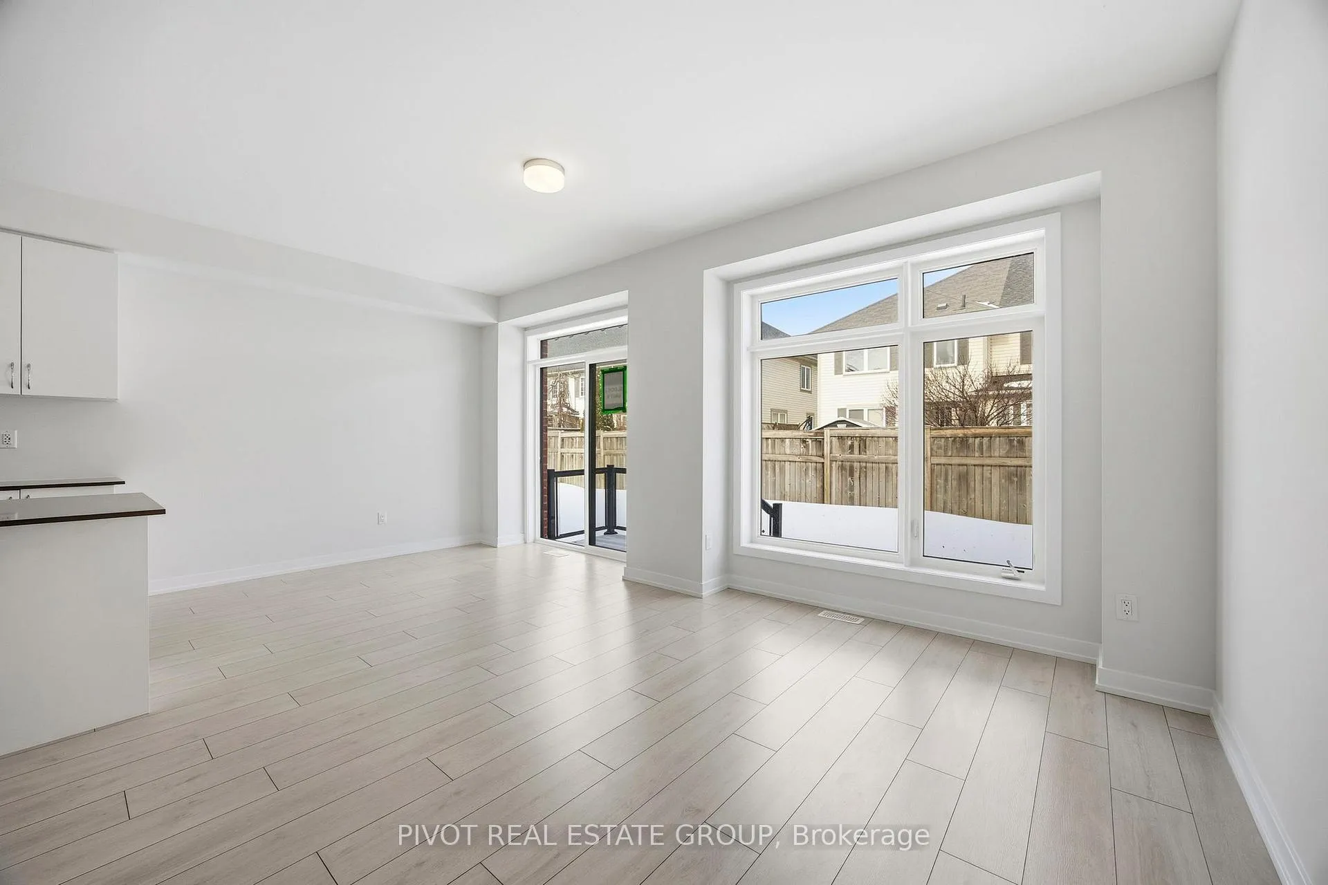 Photo 21 of 16 Observatory Way, Whitby, Brooklin — HOMEH