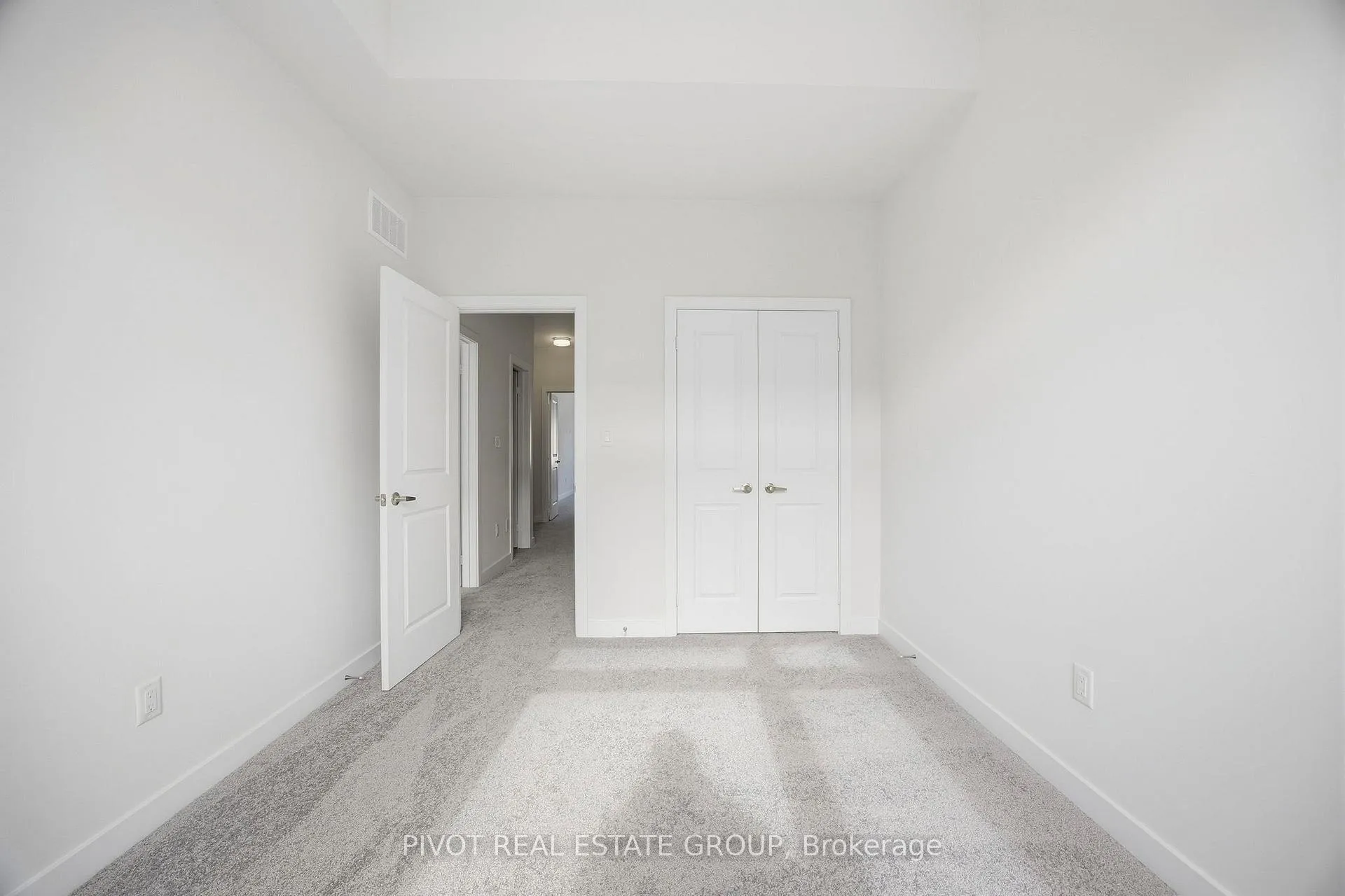 Photo 25 of 16 Observatory Way, Whitby, Brooklin — HOMEH