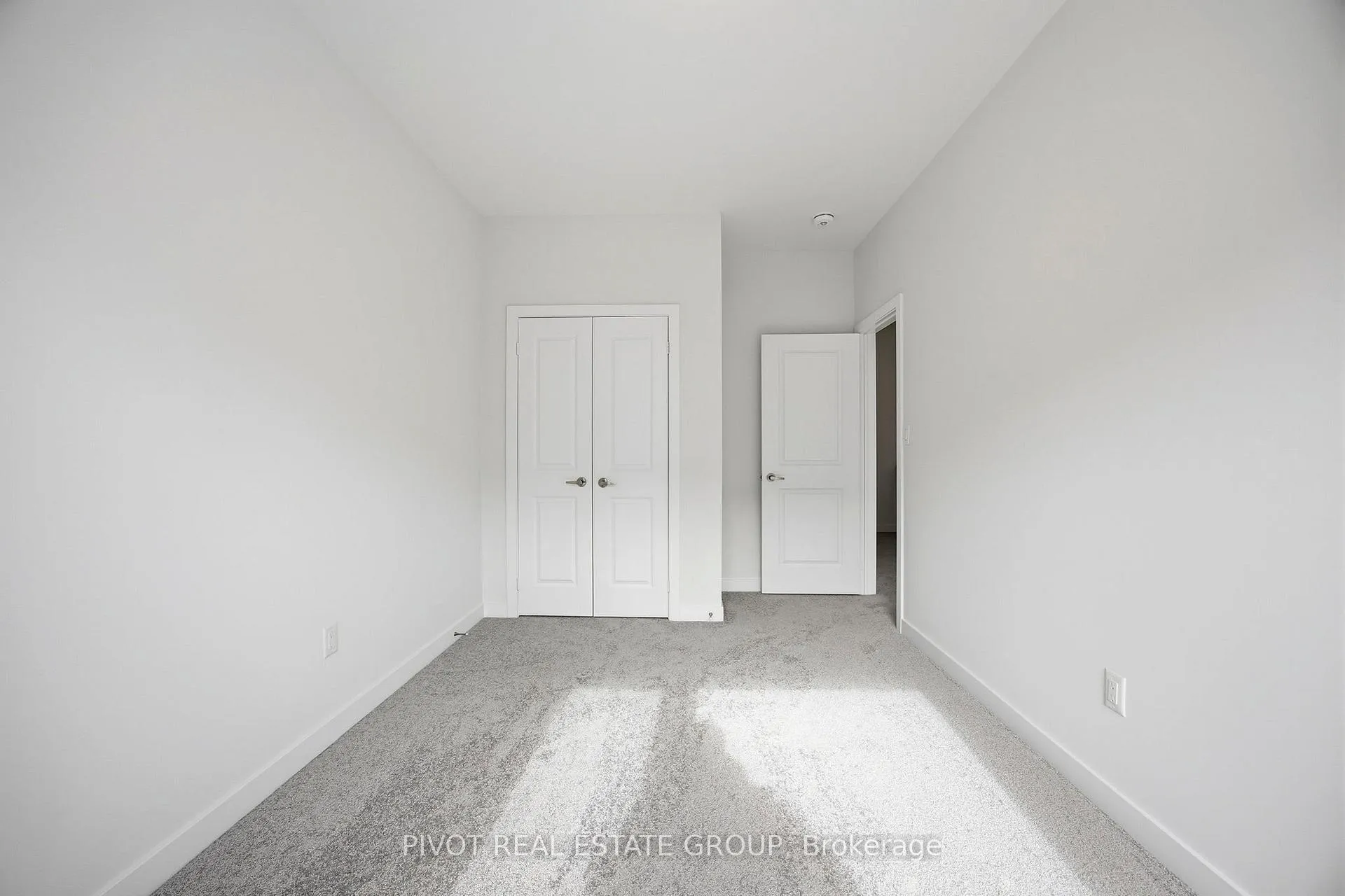 Photo 27 of 16 Observatory Way, Whitby, Brooklin — HOMEH