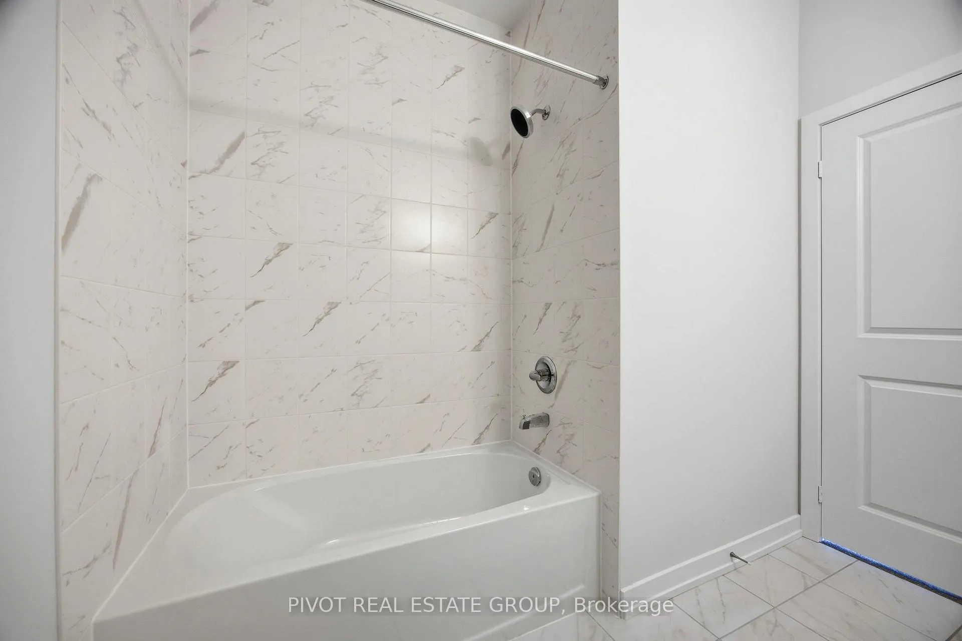 Photo 29 of 16 Observatory Way, Whitby, Brooklin — HOMEH