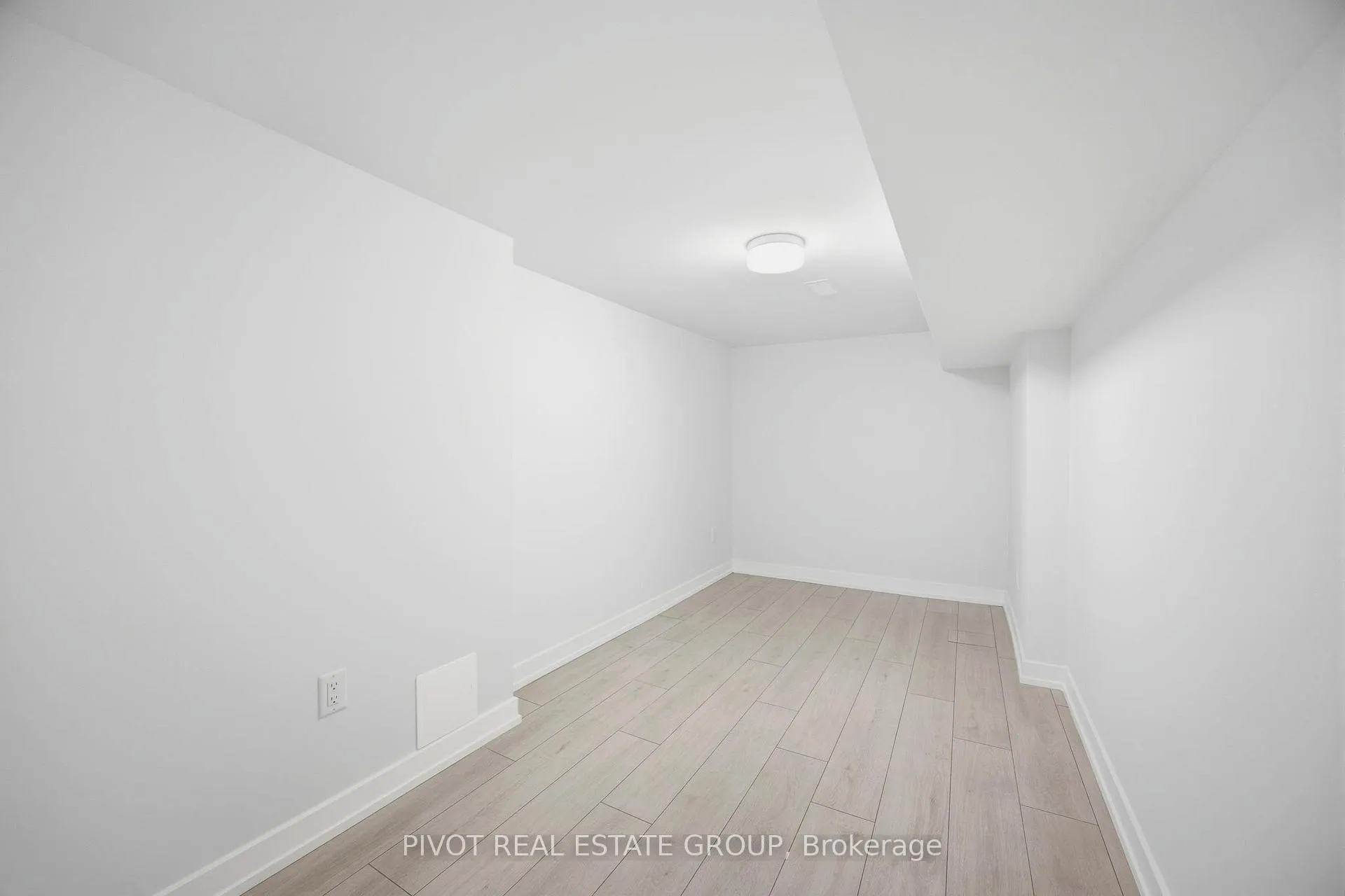 Photo 39 of 16 Observatory Way, Whitby, Brooklin — HOMEH