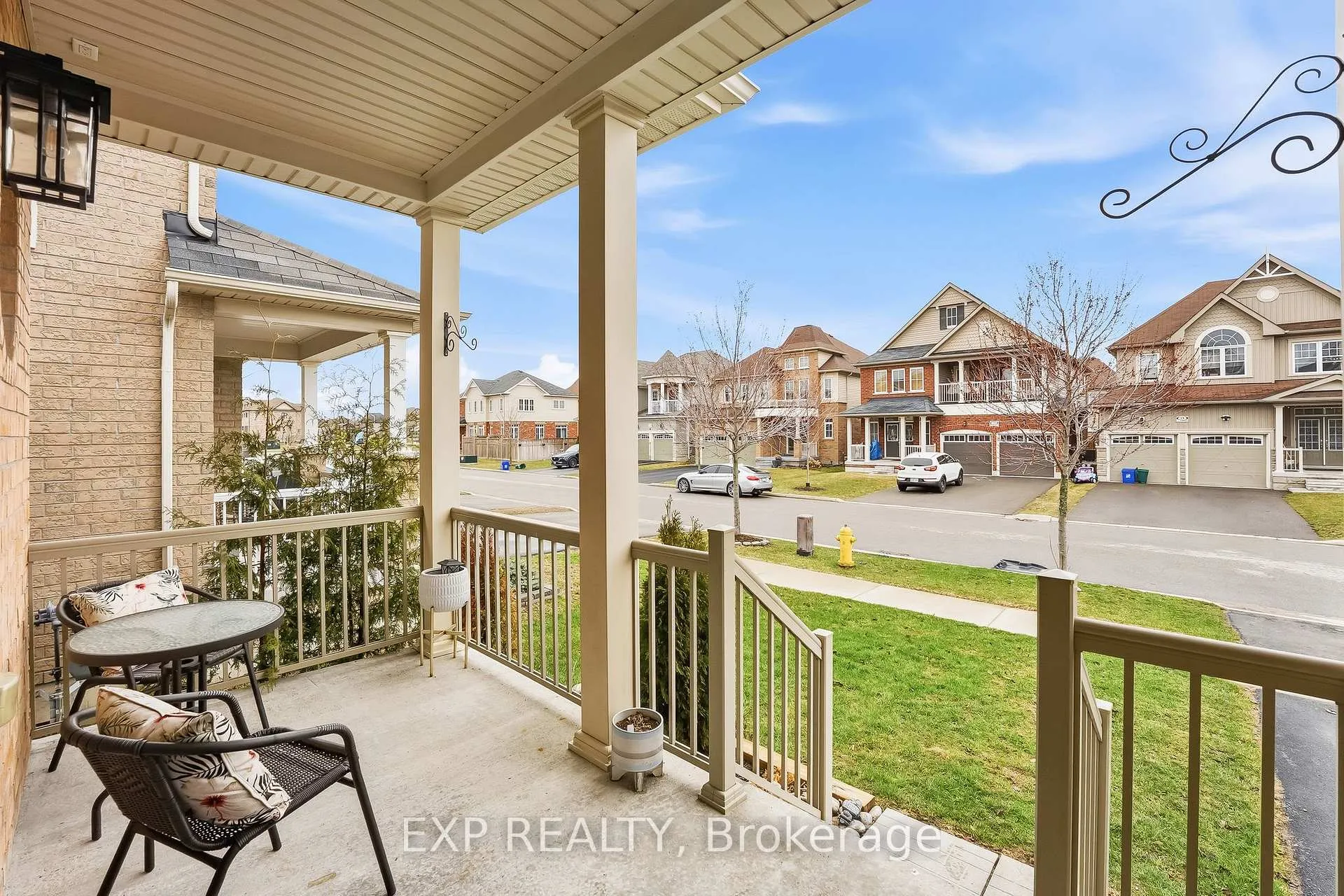 Photo 4 of 18 Henry Smith Avenue, Clarington, Bowmanville — HOMEH