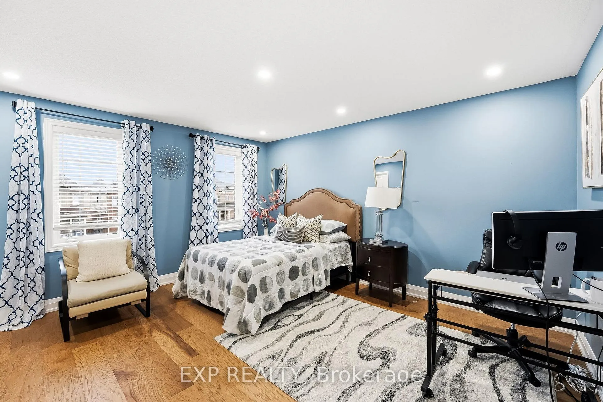 Photo 30 of 18 Henry Smith Avenue, Clarington, Bowmanville — HOMEH