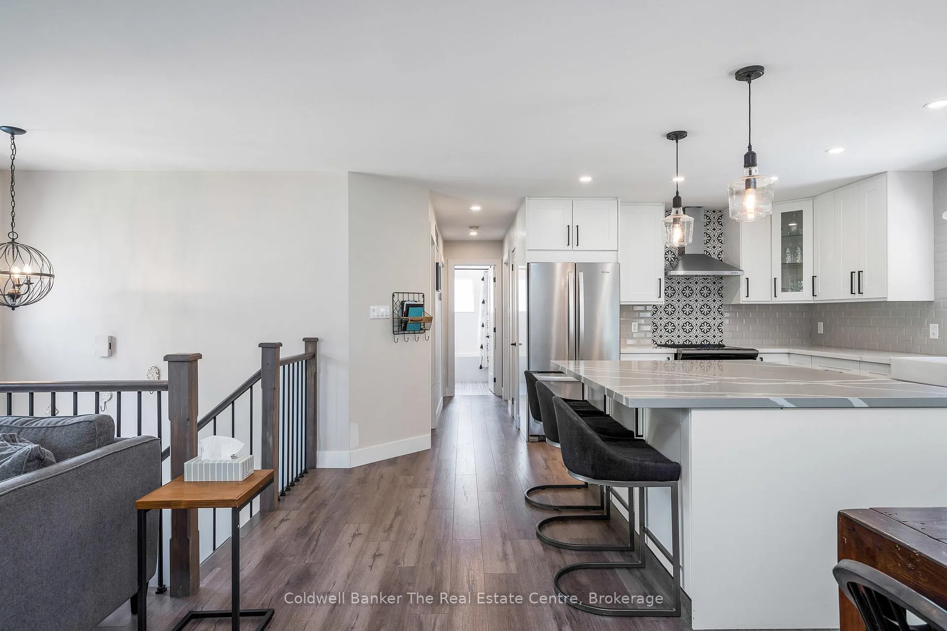 Photo 5 of 14 Langevin Drive, Wasaga Beach — HOMEH