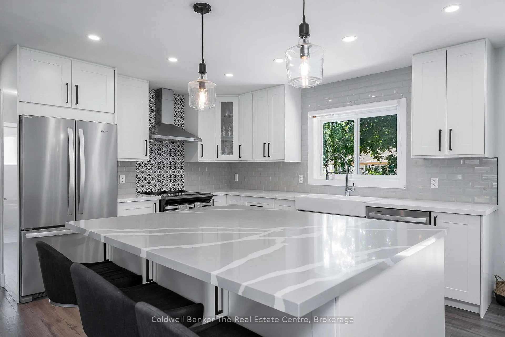 Photo 7 of 14 Langevin Drive, Wasaga Beach — HOMEH