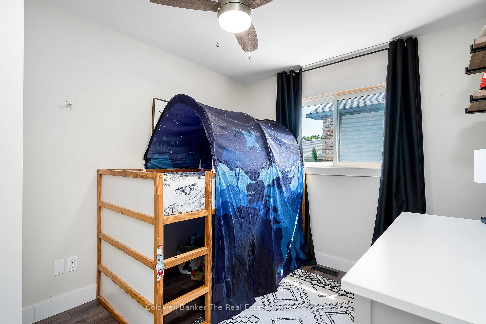 Photo 17 of 14 Langevin Drive, Wasaga Beach — HOMEH