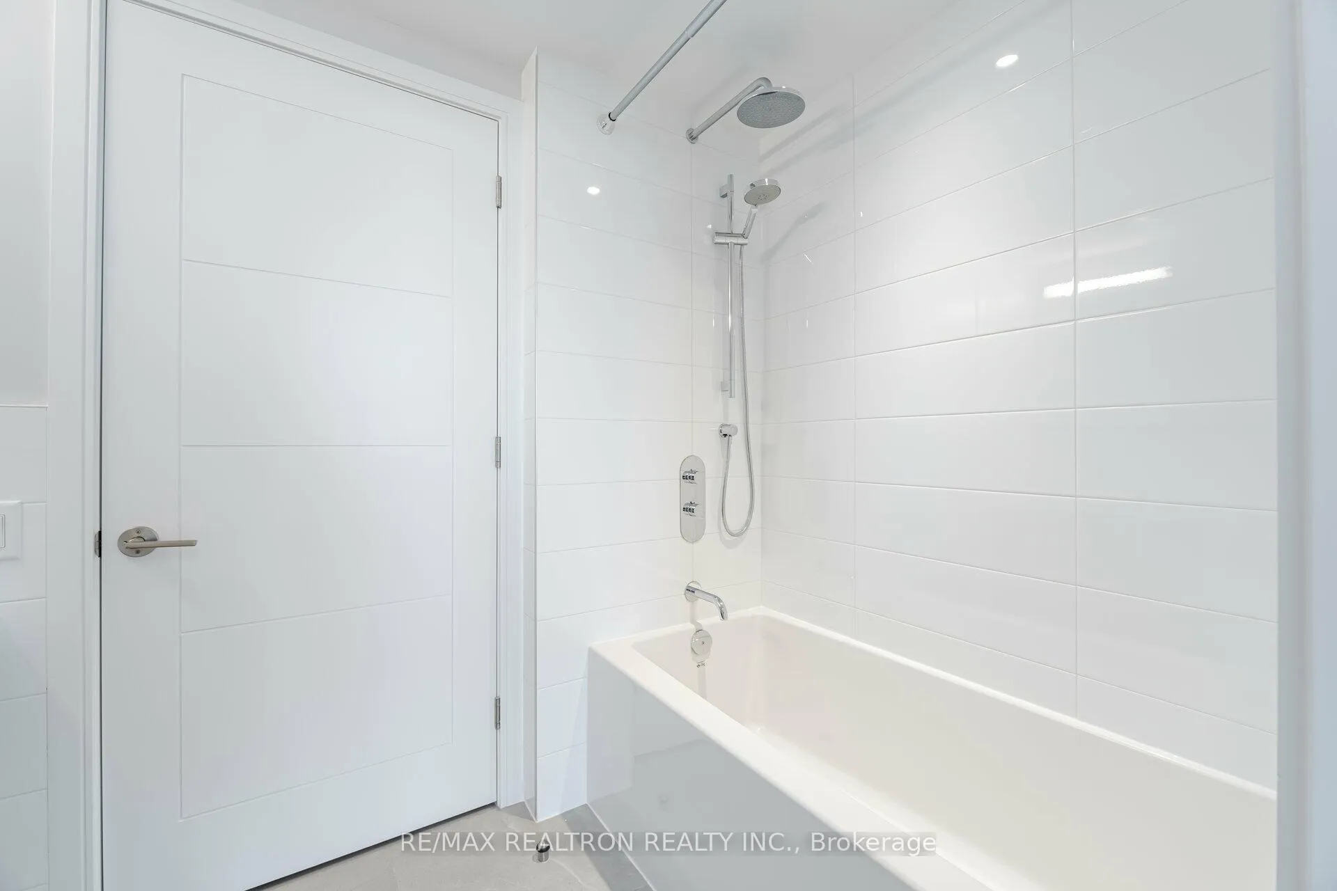 Photo 14 of Unit 810, 2525 Bathurst Street, Toronto, Forest Hill North — HOMEH